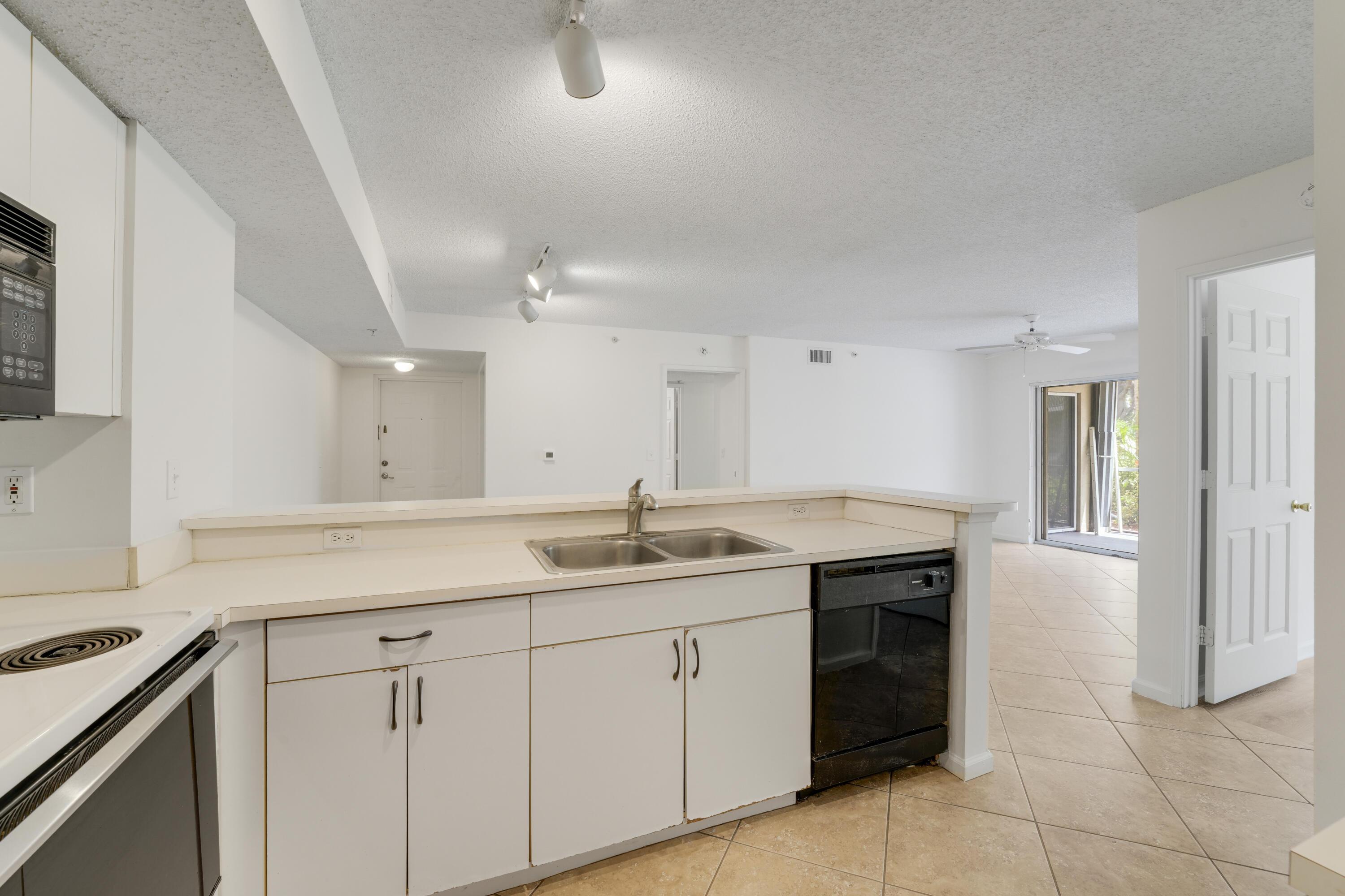 278 VILLAGE Boulevard 8106, Tequesta, FL 33469, Tequesta - Photo 5