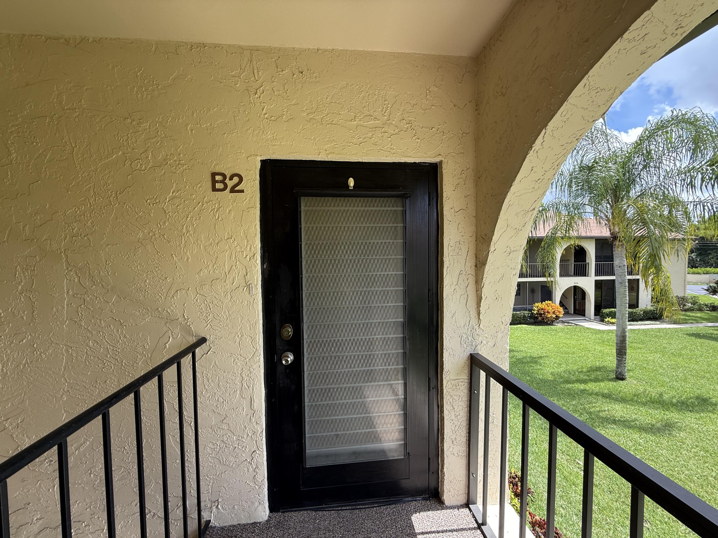 304 Knotty Pine Circle B-2, Greenacres, FL 33463, Greenacres - Photo 5
