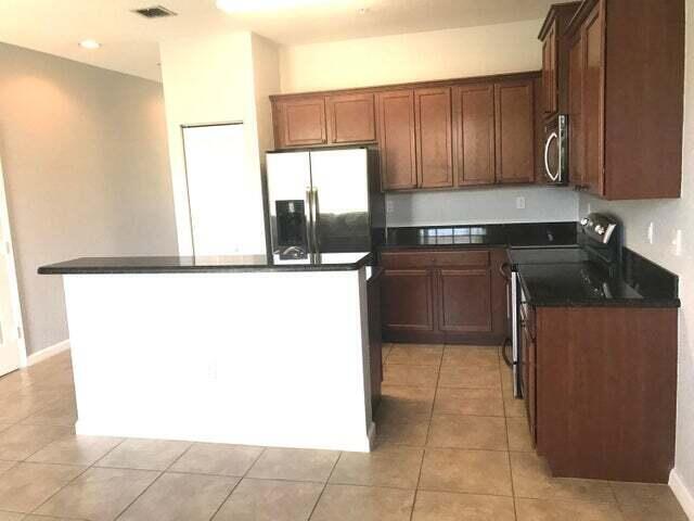 219 SW 7th Street, Pompano Beach, FL 33060, Pompano Beach - Photo 4