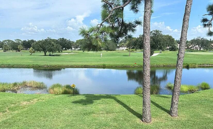 7211 W COUNTRY CLUB Drive N 135, Sarasota, FL 34243, Sarasota - Photo 4
