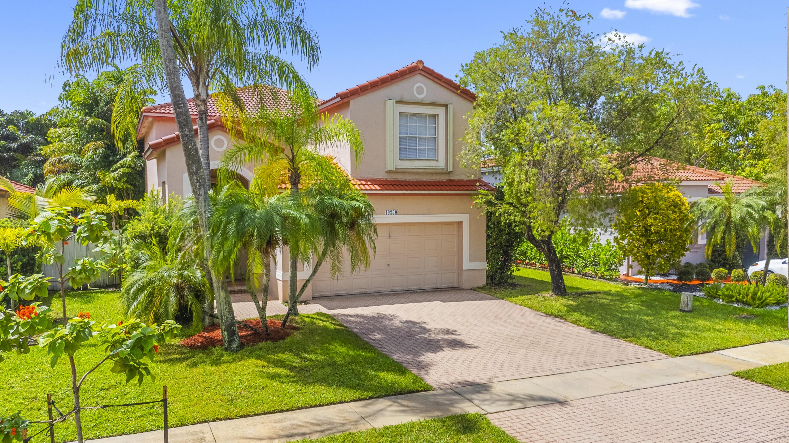 19250 NW 12TH Manor, Pembroke Pines, FL 33029, Pembroke Pines - Photo 3