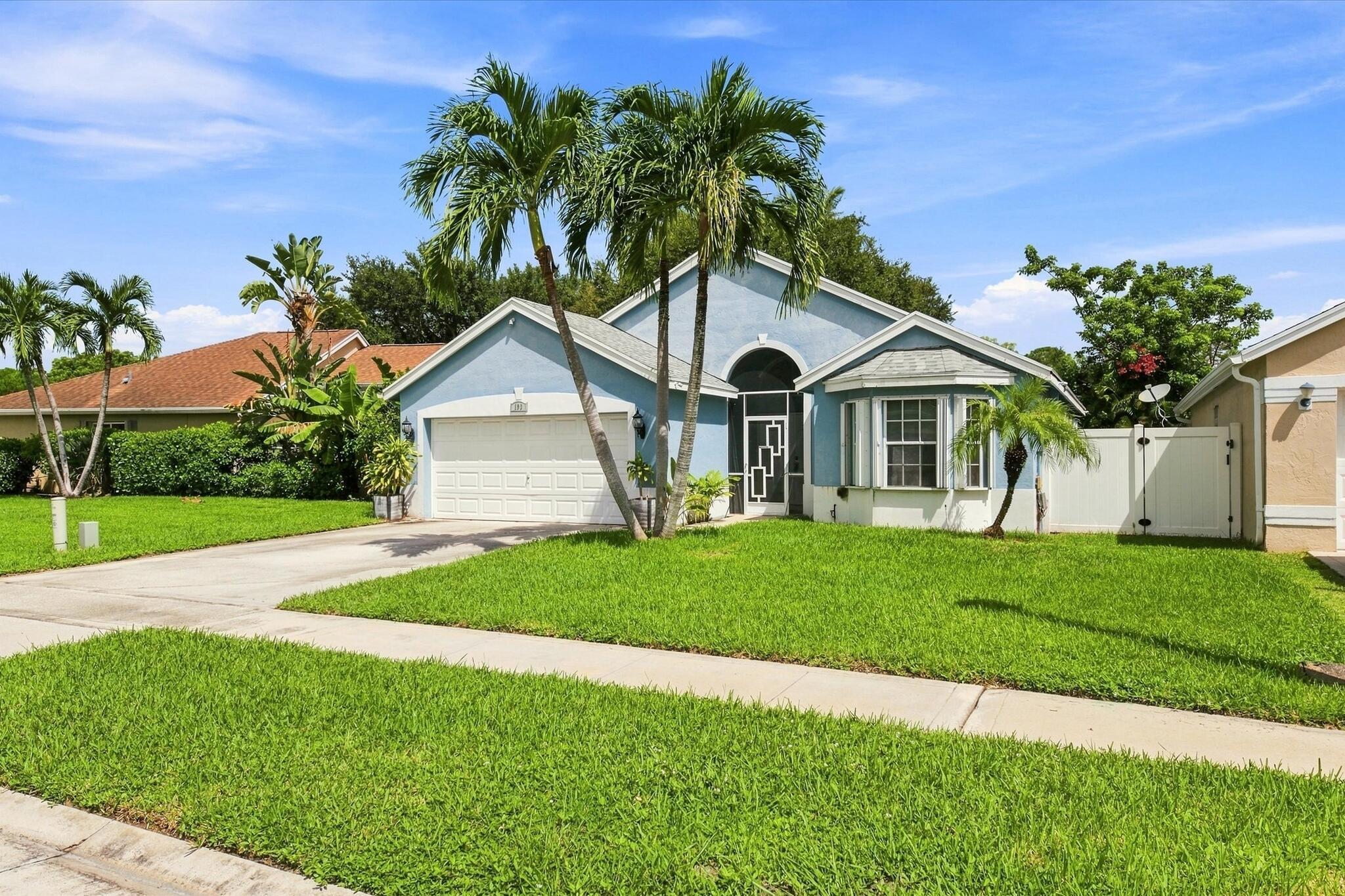 103 Saddle Trail, Royal Palm Beach, FL 33411, Royal Palm Beach - Photo 3