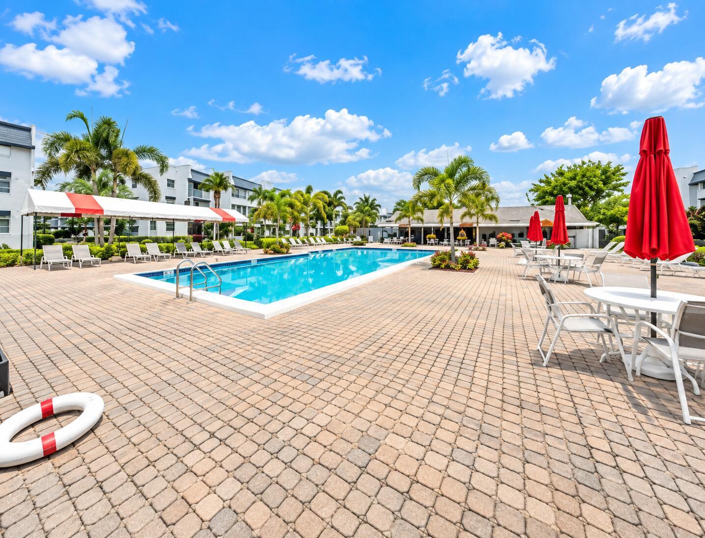 7807 GOLF CIR Drive 105, Margate, FL 33063, Margate - Photo 5