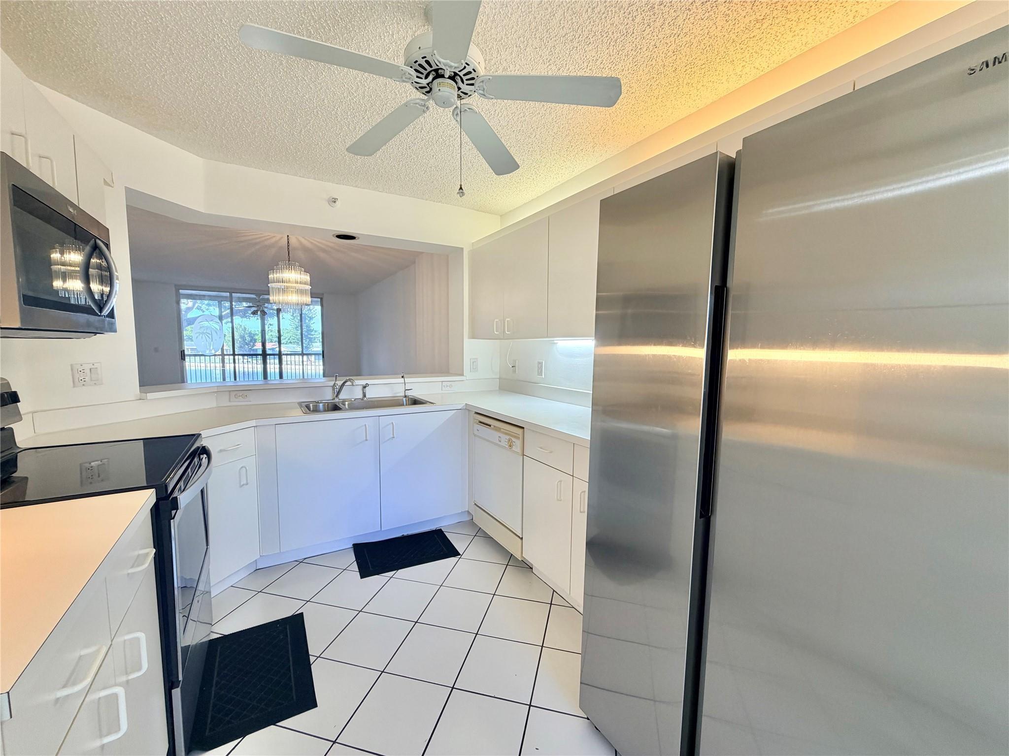 9587 WELDON Circle B204, Tamarac, FL 33321, Tamarac - Photo 3