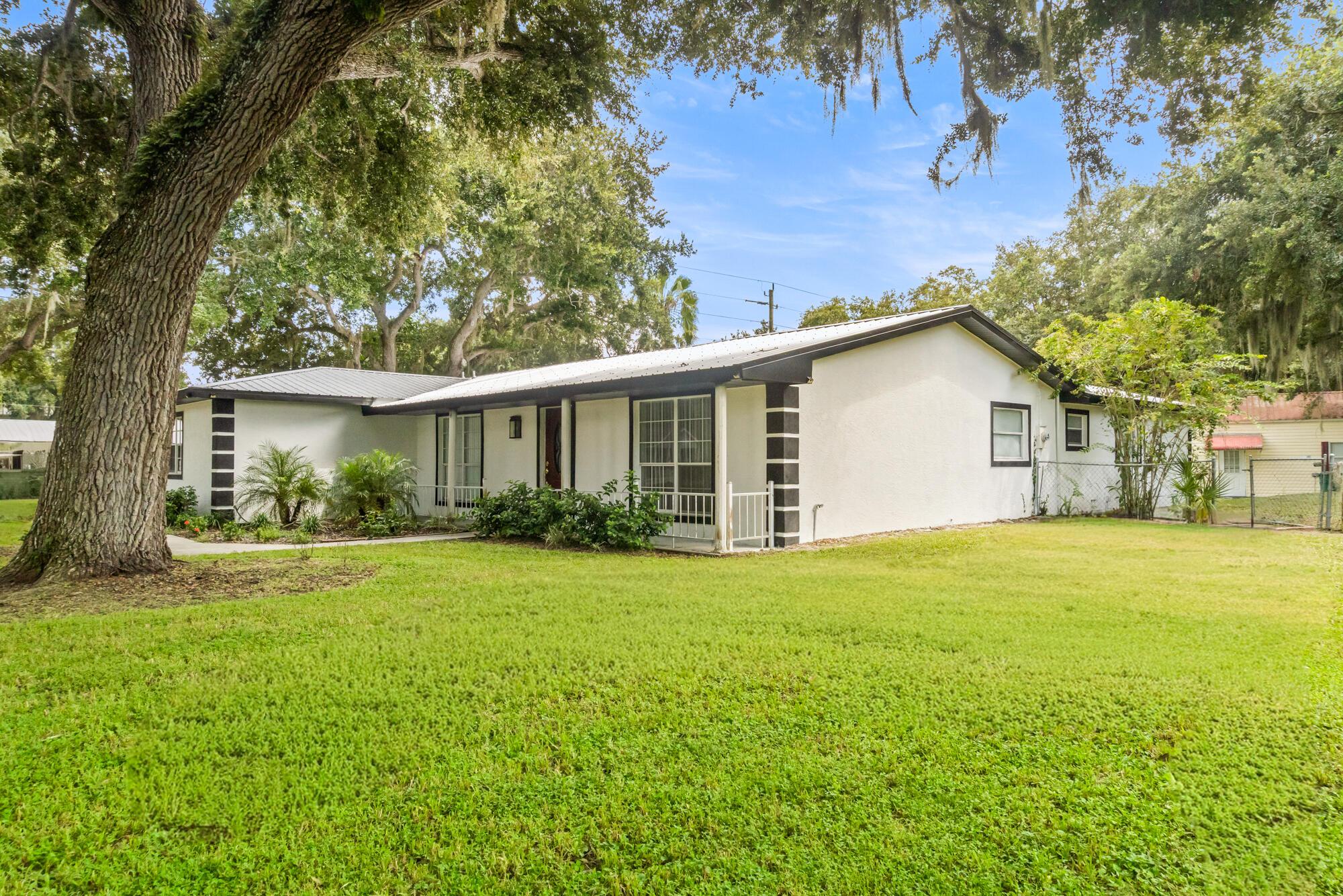 2428 SW 18TH Court, Okeechobee, FL 34974, Okeechobee - Photo 3