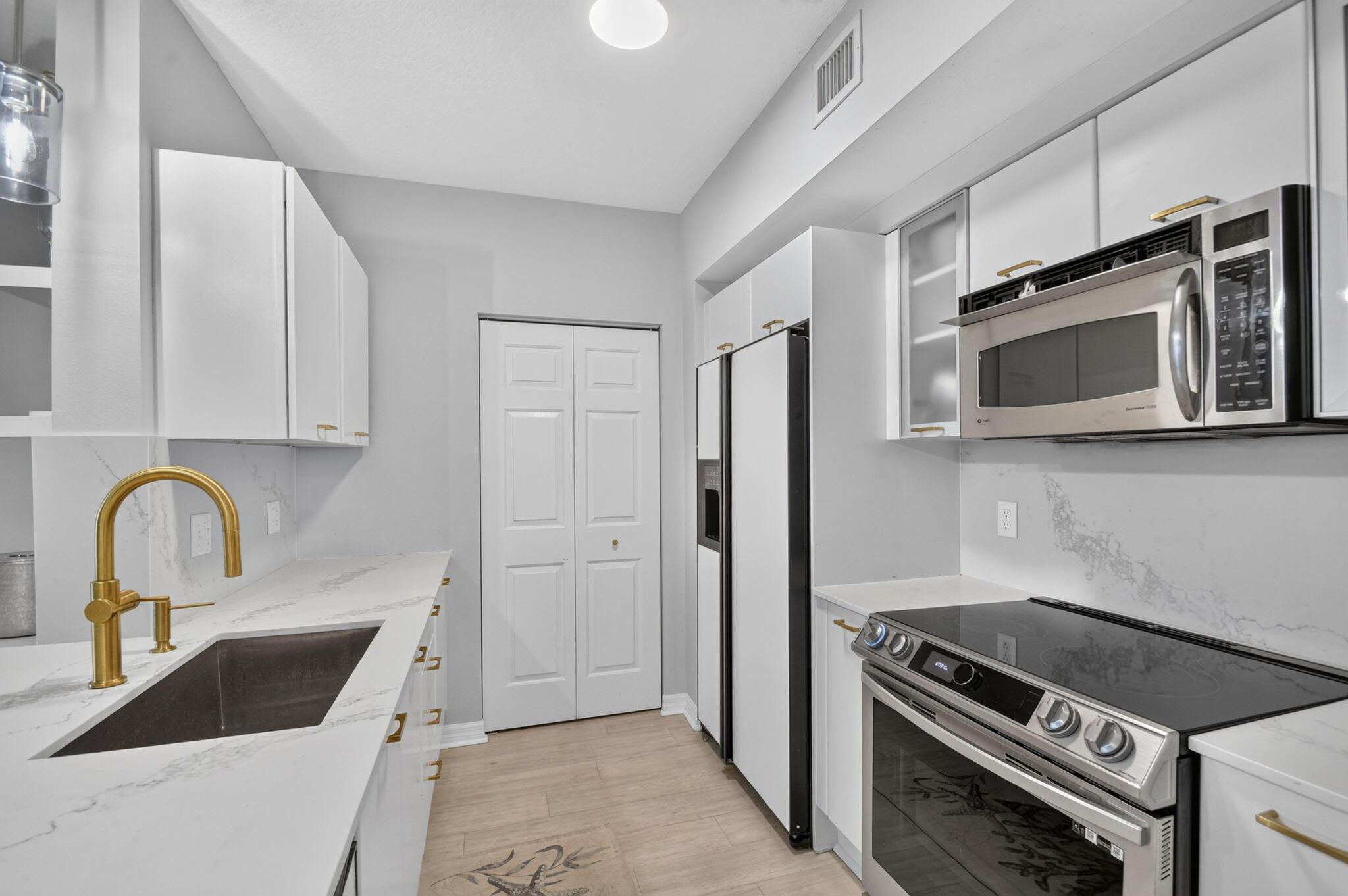 625 Casa Loma Boulevard 506, Boynton Beach, FL 33435, Boynton Beach - Photo 3
