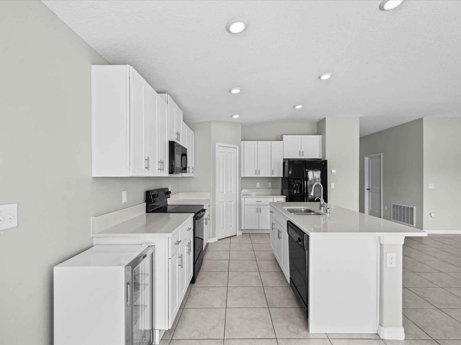 15416 WICKED STRONG Street, Sun City Center, FL 33573, Sun City Center - Photo 3