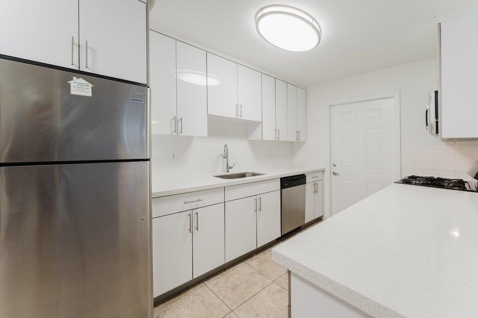 601 SW 2ND Avenue 5, Boca Raton, FL 33432, Boca Raton - Photo 3