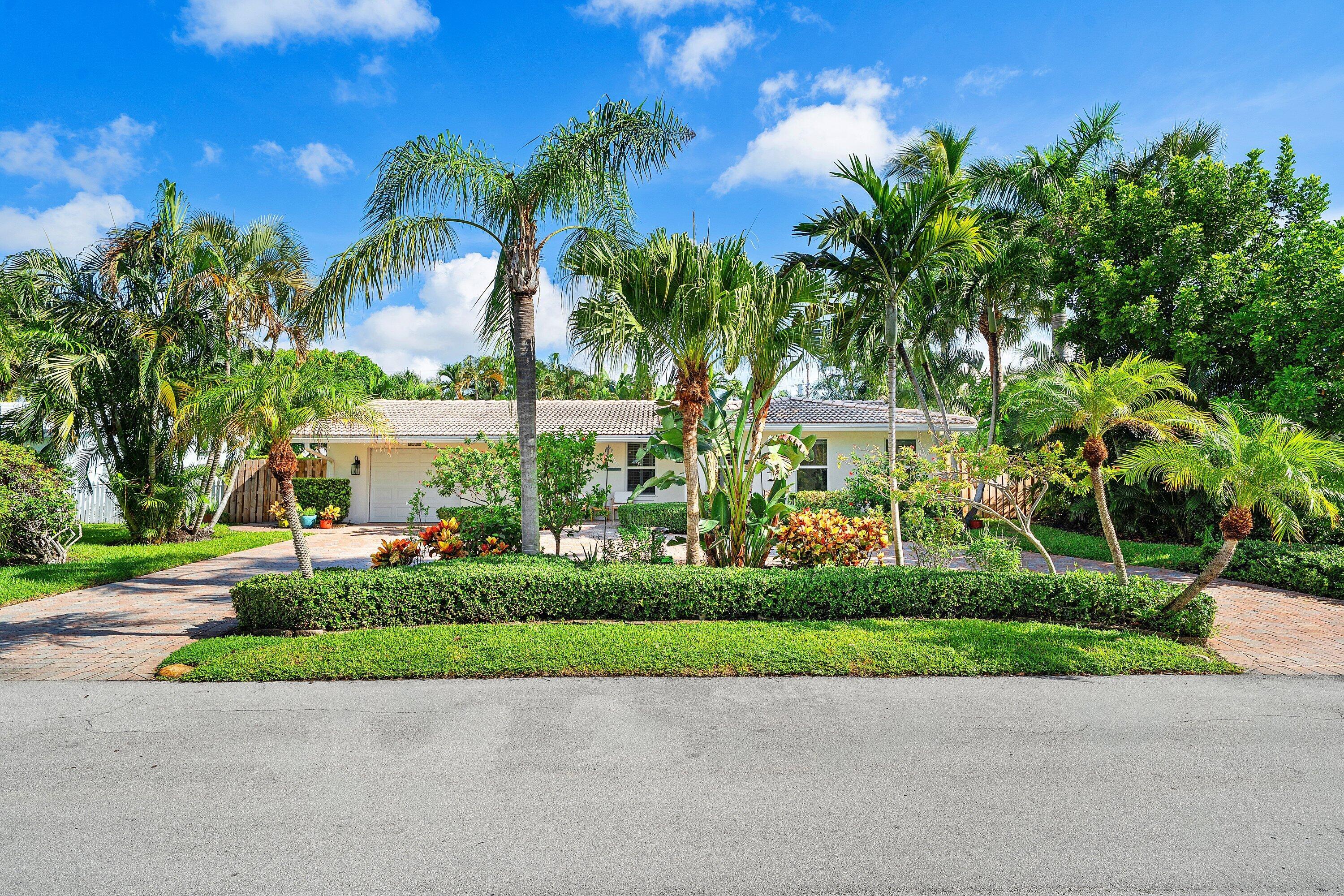 2641 NE 52nd Street, Lighthouse Point, FL 33064, Lighthouse Point - Photo 2