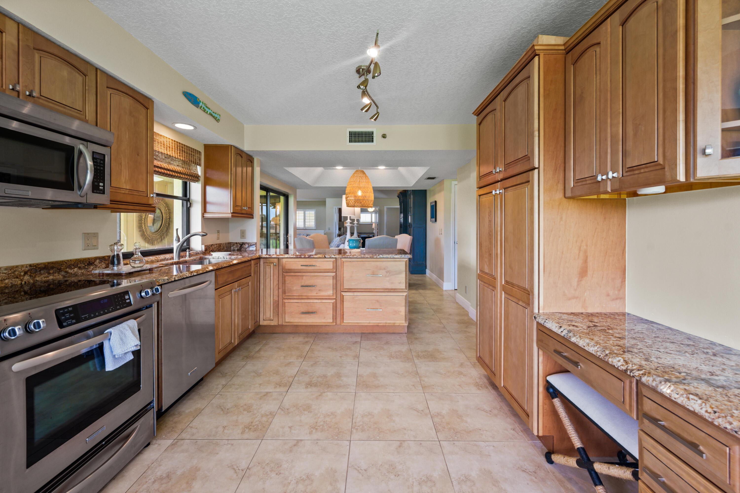 16914 WATERBEND Drive 270, Jupiter, FL 33477, Jupiter - Photo 5