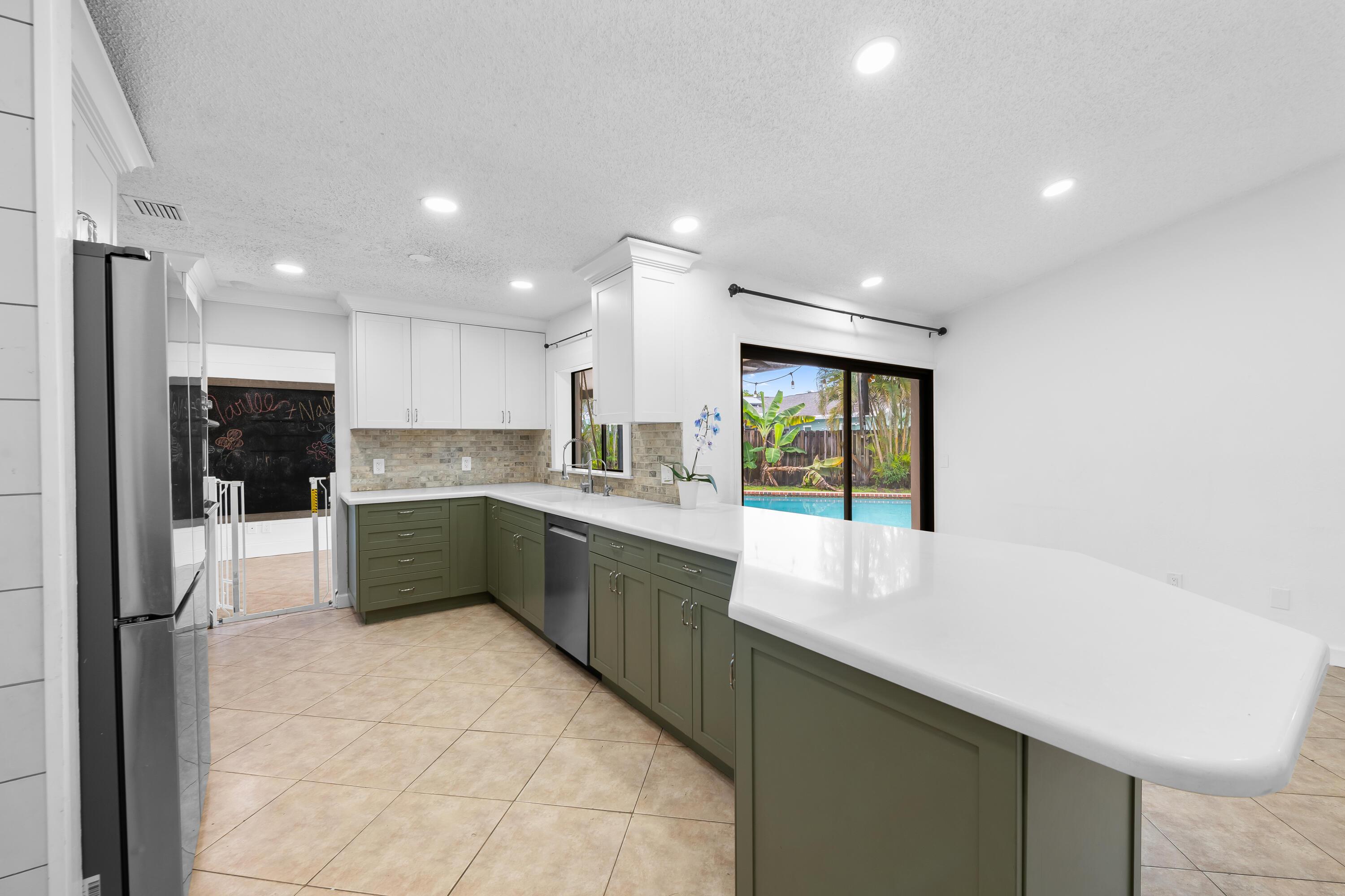 9965 NW 23RD Street, Coral Springs, FL 33065, Coral Springs - Photo 5