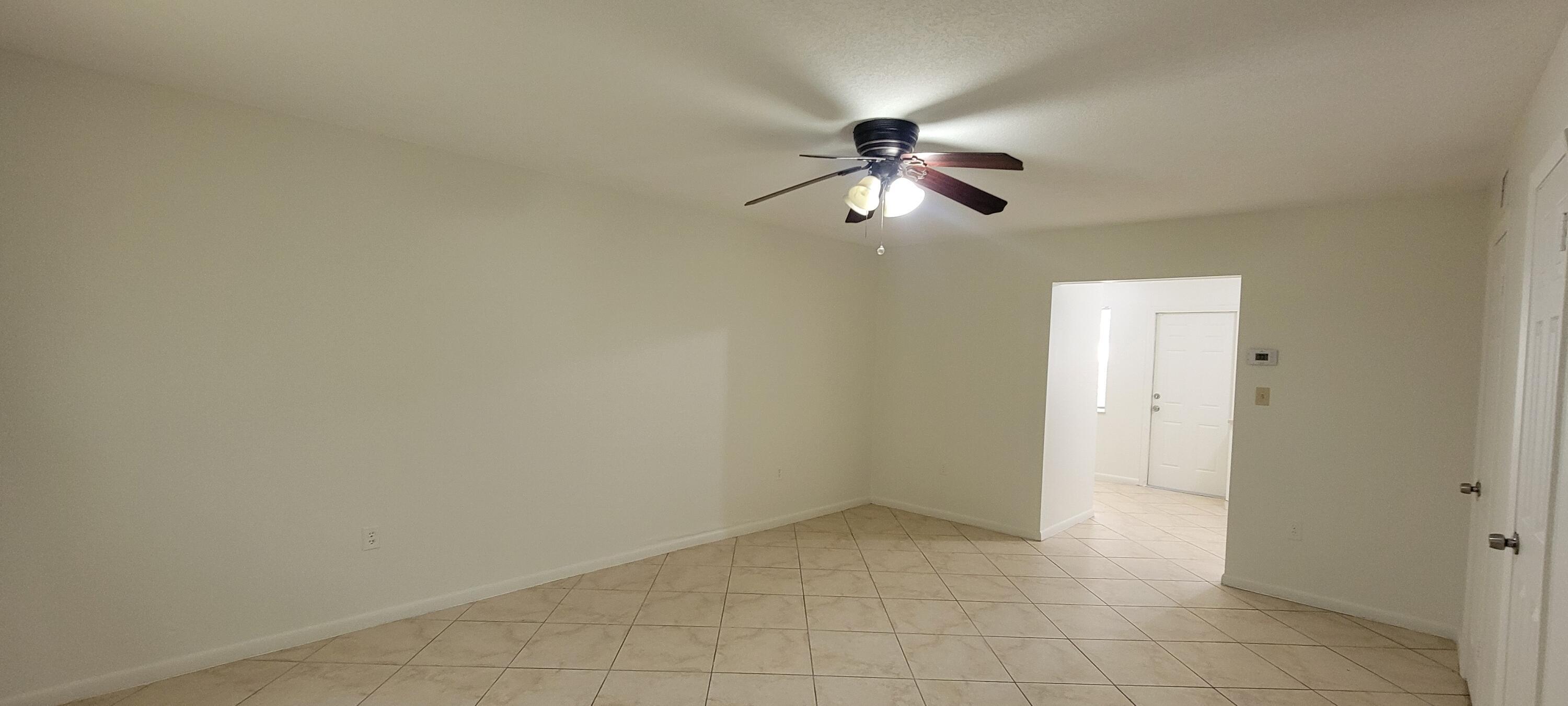 2018 S 10TH Street, Fort Pierce, FL 34950, Fort Pierce - Photo 3