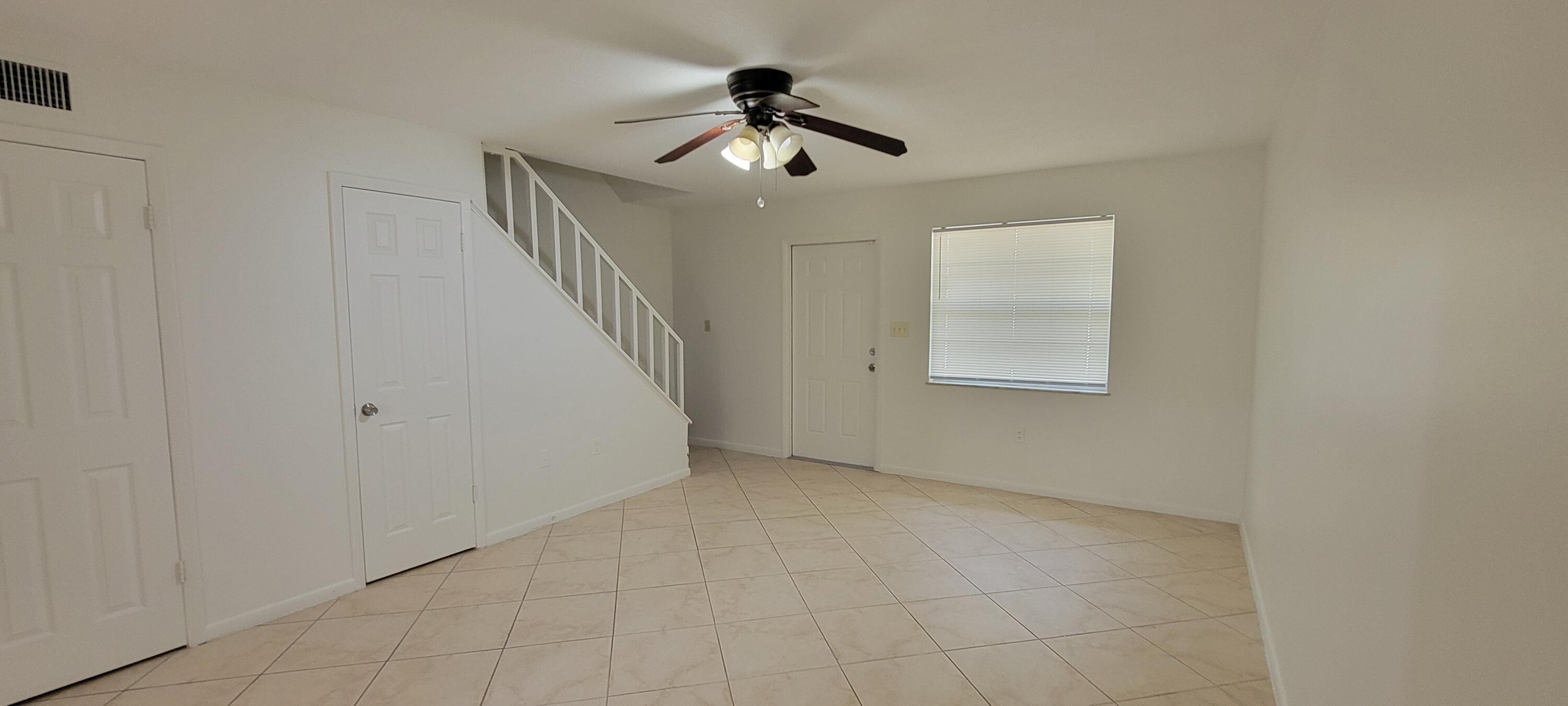 2018 S 10TH Street, Fort Pierce, FL 34950, Fort Pierce - Photo 4