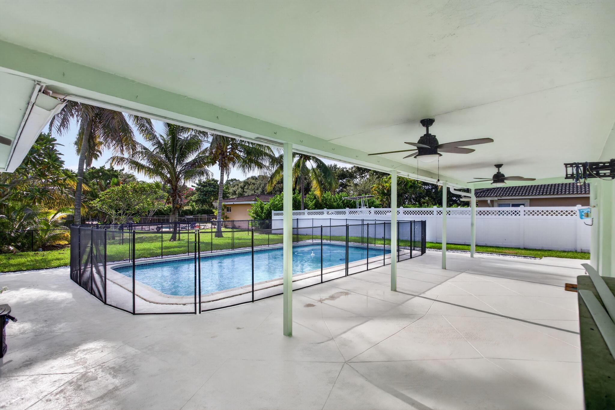 3731 NW 99th Avenue, Coral Springs, FL 33065, Coral Springs - Photo 3