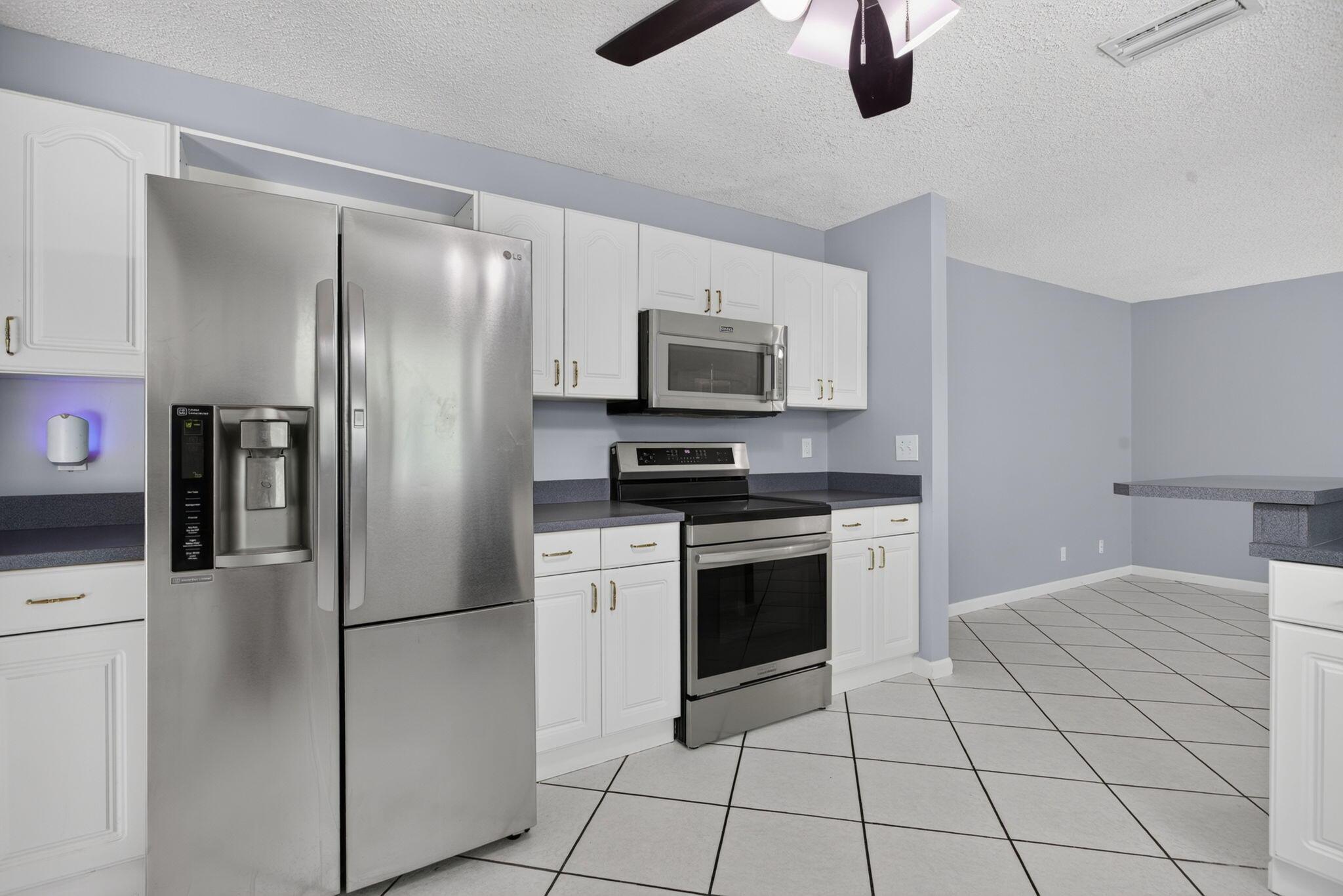 3731 NW 99th Avenue, Coral Springs, FL 33065, Coral Springs - Photo 4