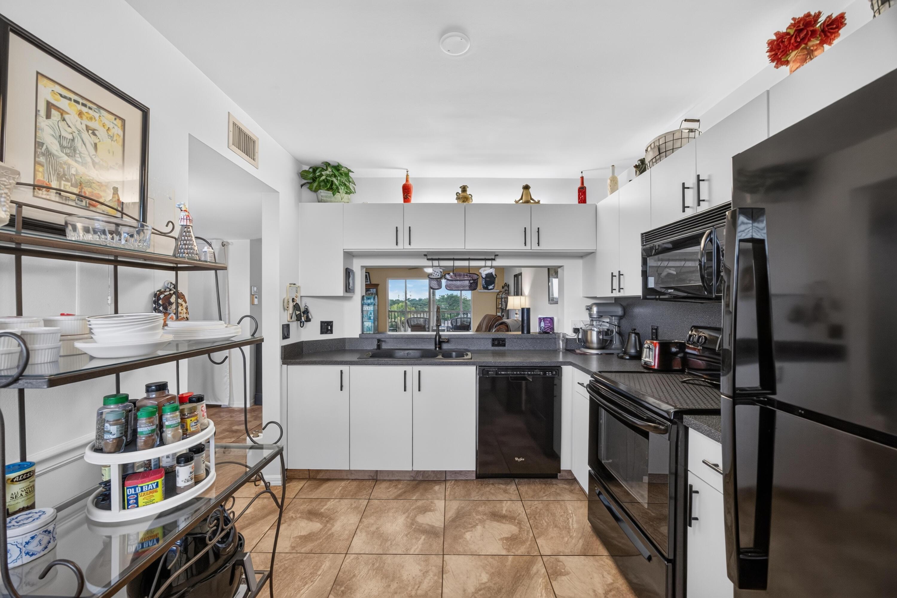 10346 NW 24TH Place 406, Sunrise, FL 33322, Sunrise - Photo 4