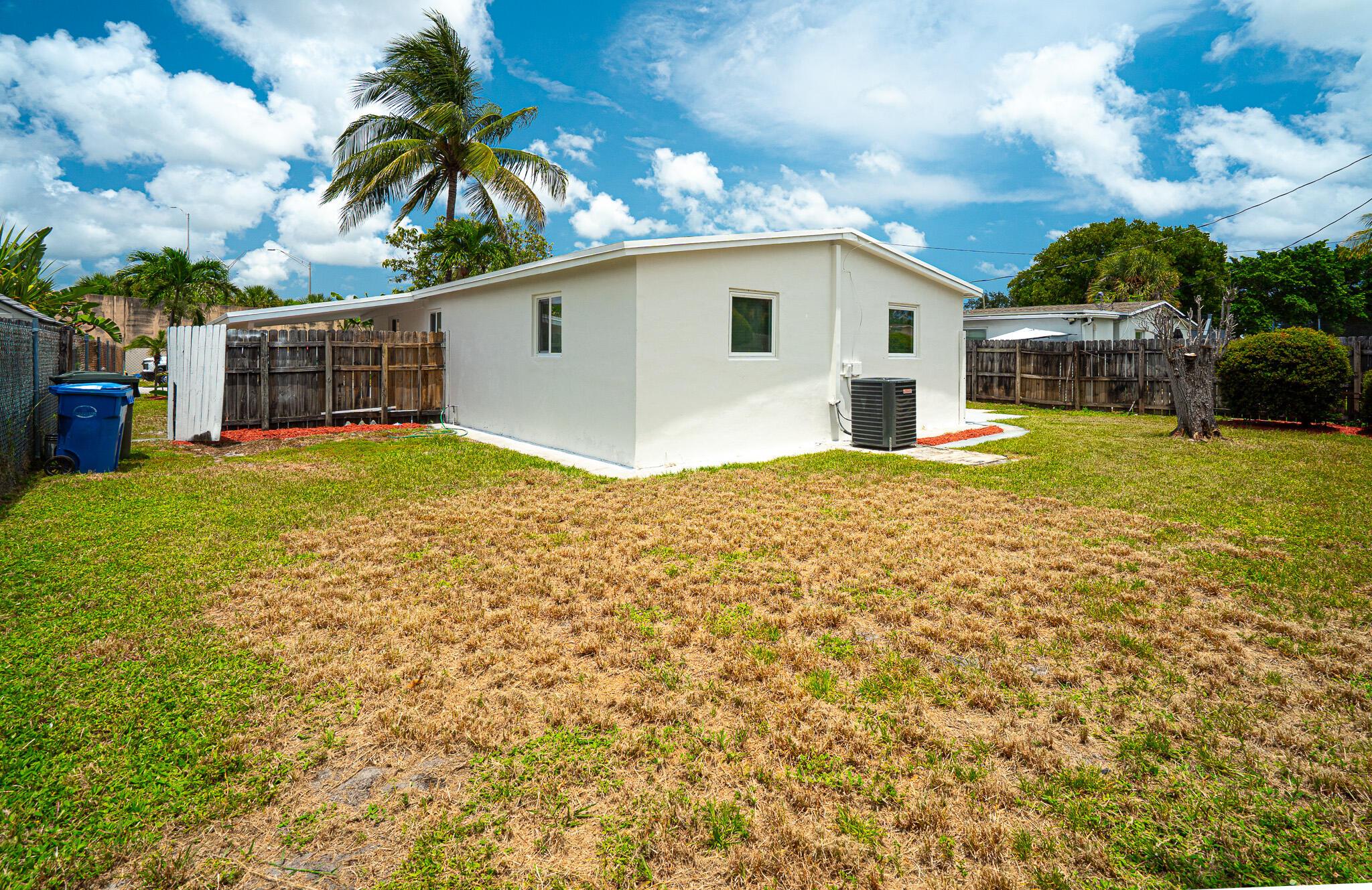 160 NE 60TH Street, Oakland Park, FL 33334, Oakland Park - Photo 4