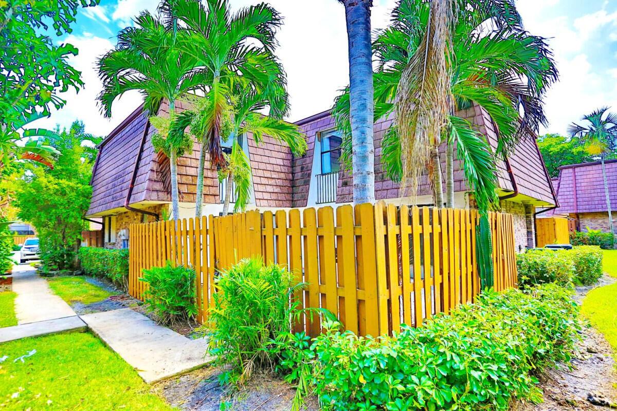 7531 Courtyard Run E, Boca Raton, FL 33433, Boca Raton