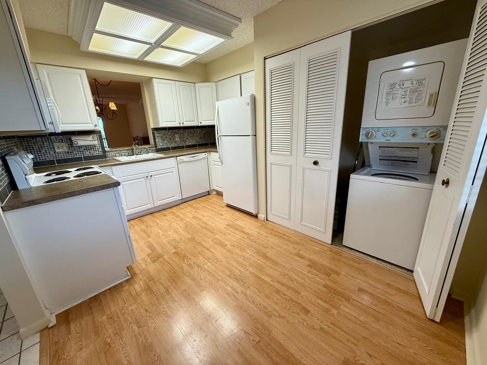 2212 S CYPRESS BEND Drive 303, Pompano Beach, FL 33069, Pompano Beach