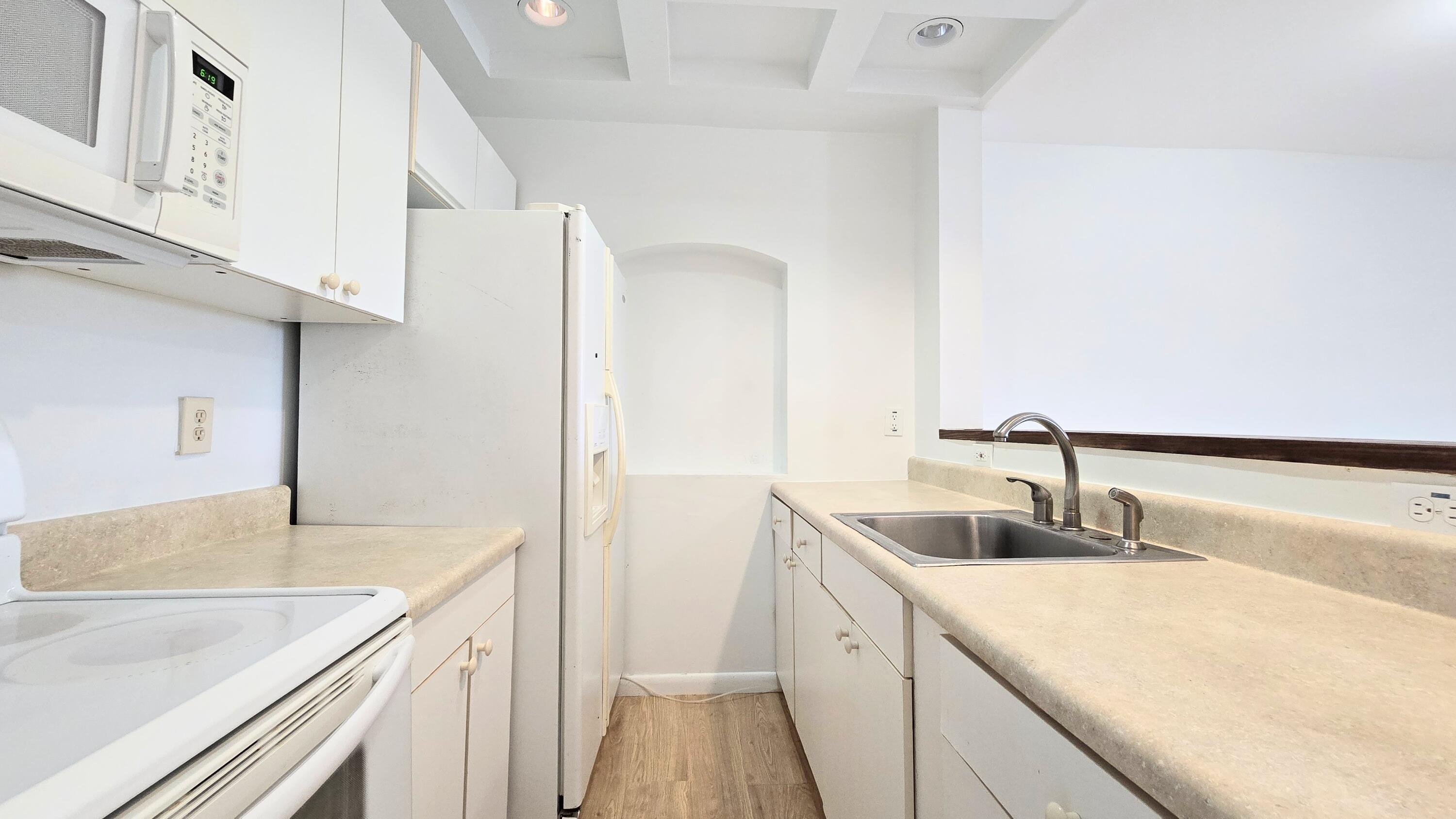 10001 W Atlantic Boulevard Unit 327, Coral Springs, FL 33071, Coral Springs - Photo 4