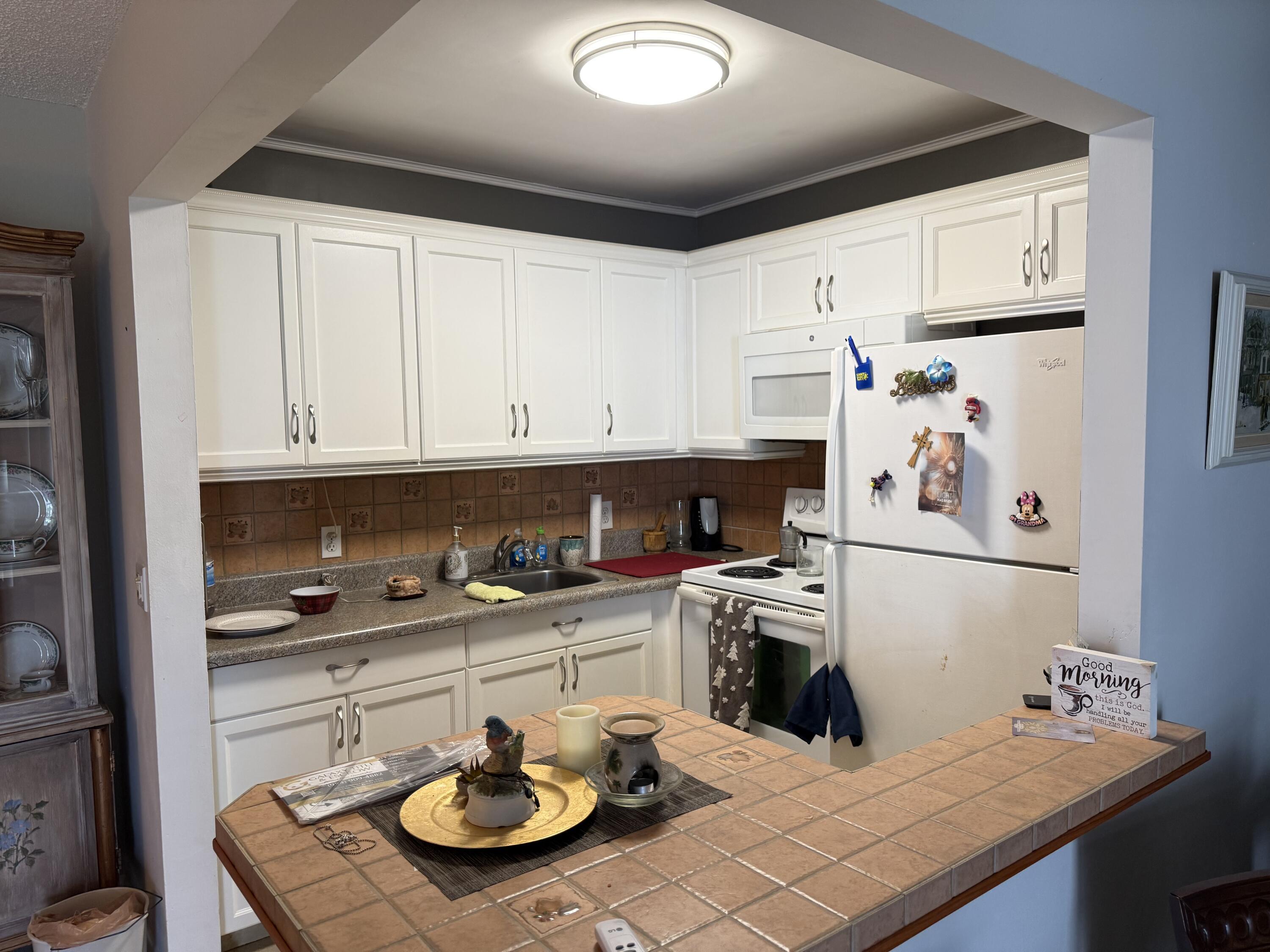 15 CHATHAM A 15, West Palm Beach, FL 33417, West Palm Beach