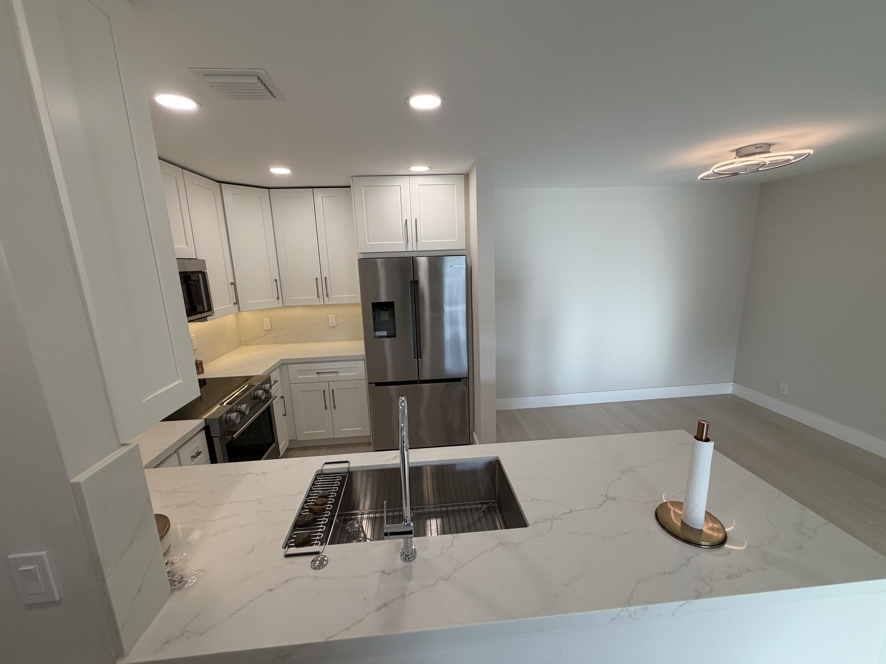 6347 Bay Club Drive 3, Fort Lauderdale, FL 33308, Fort Lauderdale - Photo 4