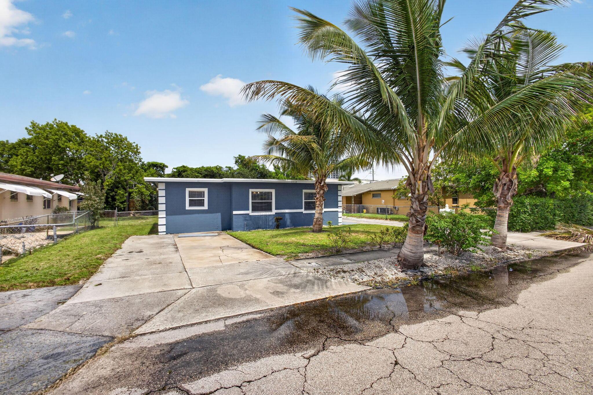 112 W 34th Street 1, Riviera Beach, FL 33404, Riviera Beach - Photo 3