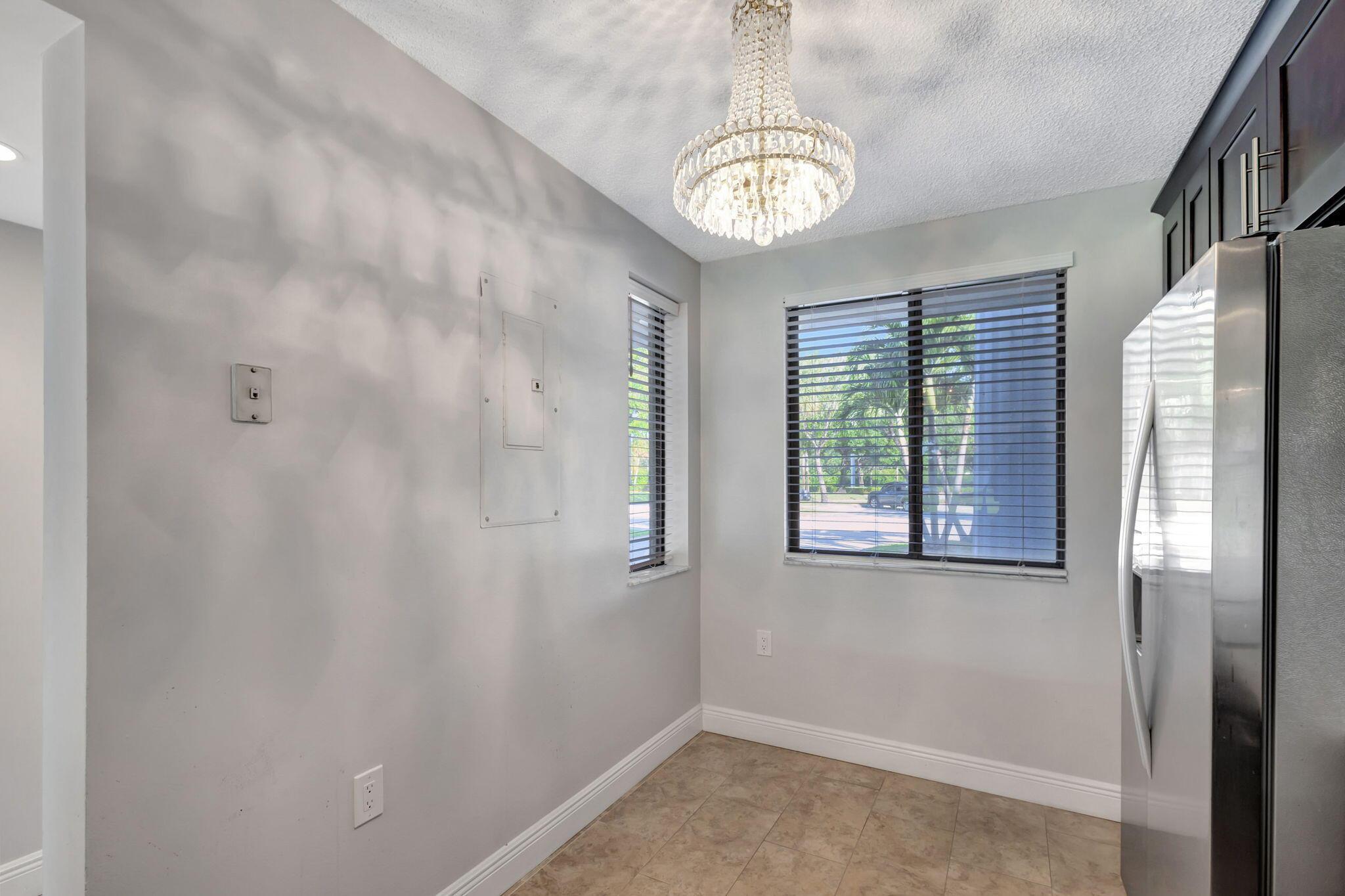 2741 VILLAGE Boulevard 104, West Palm Beach, FL 33409, West Palm Beach - Photo 3