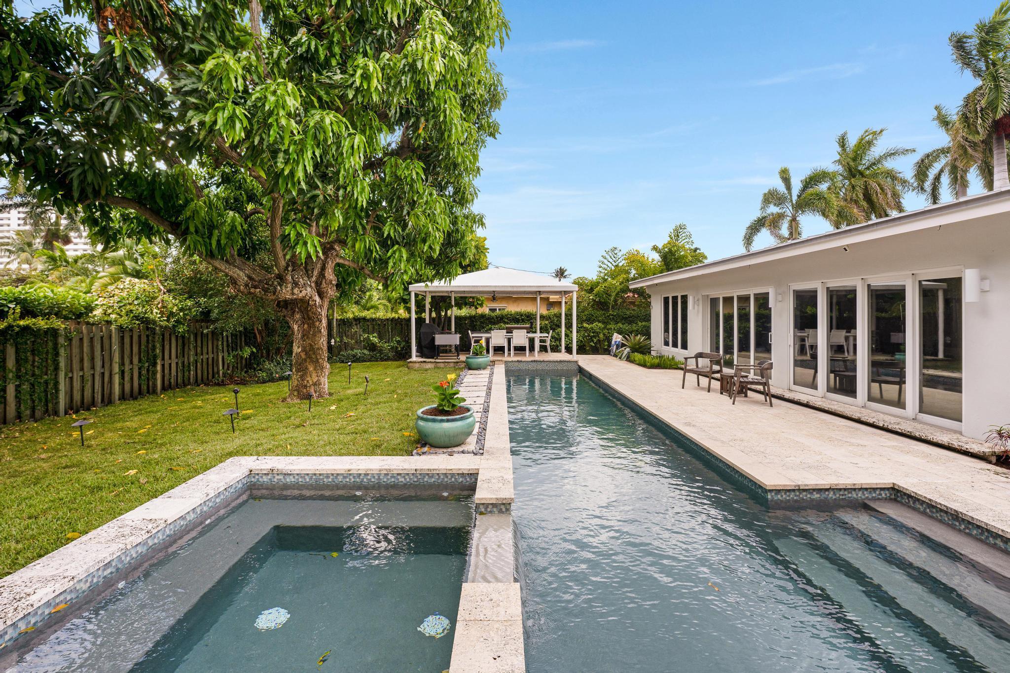 2012 NE 31ST Avenue, Fort Lauderdale, FL 33305, Fort Lauderdale - Photo 2
