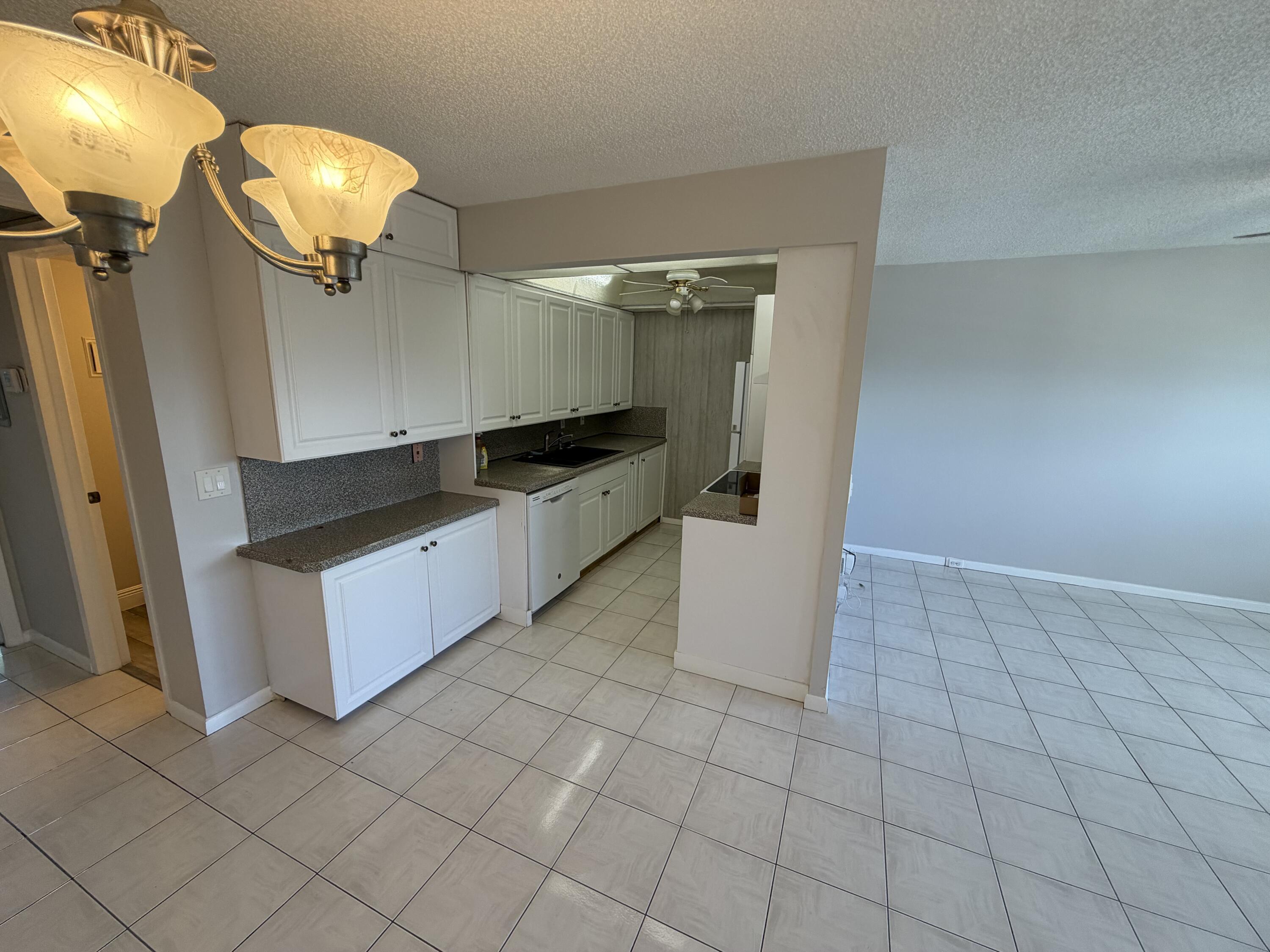 4089 WOLVERTON E, Boca Raton, FL 33434, Boca Raton - Photo 3
