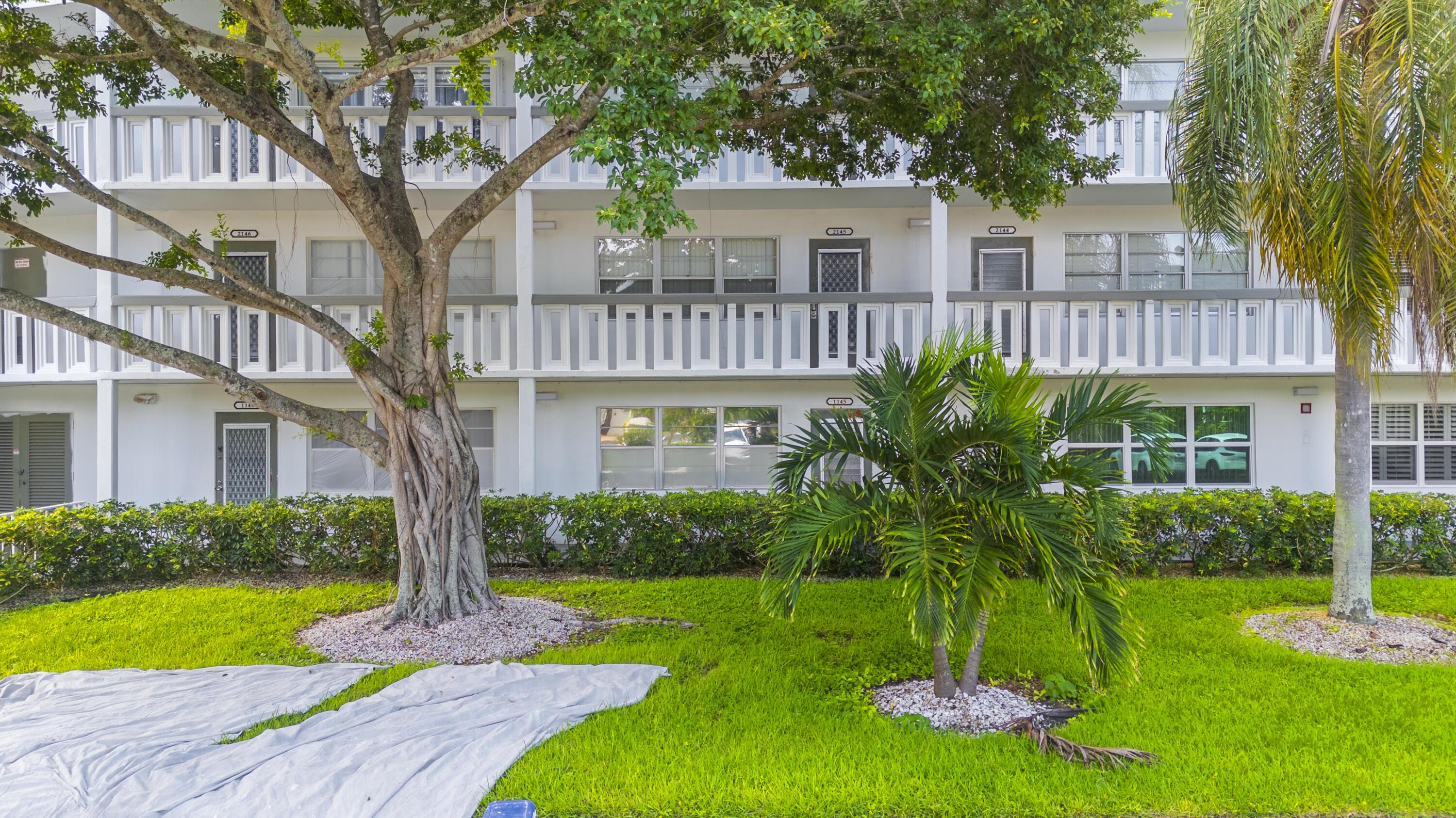 1145 Cambridge G, Deerfield Beach, FL 33442, Deerfield Beach - Photo 3