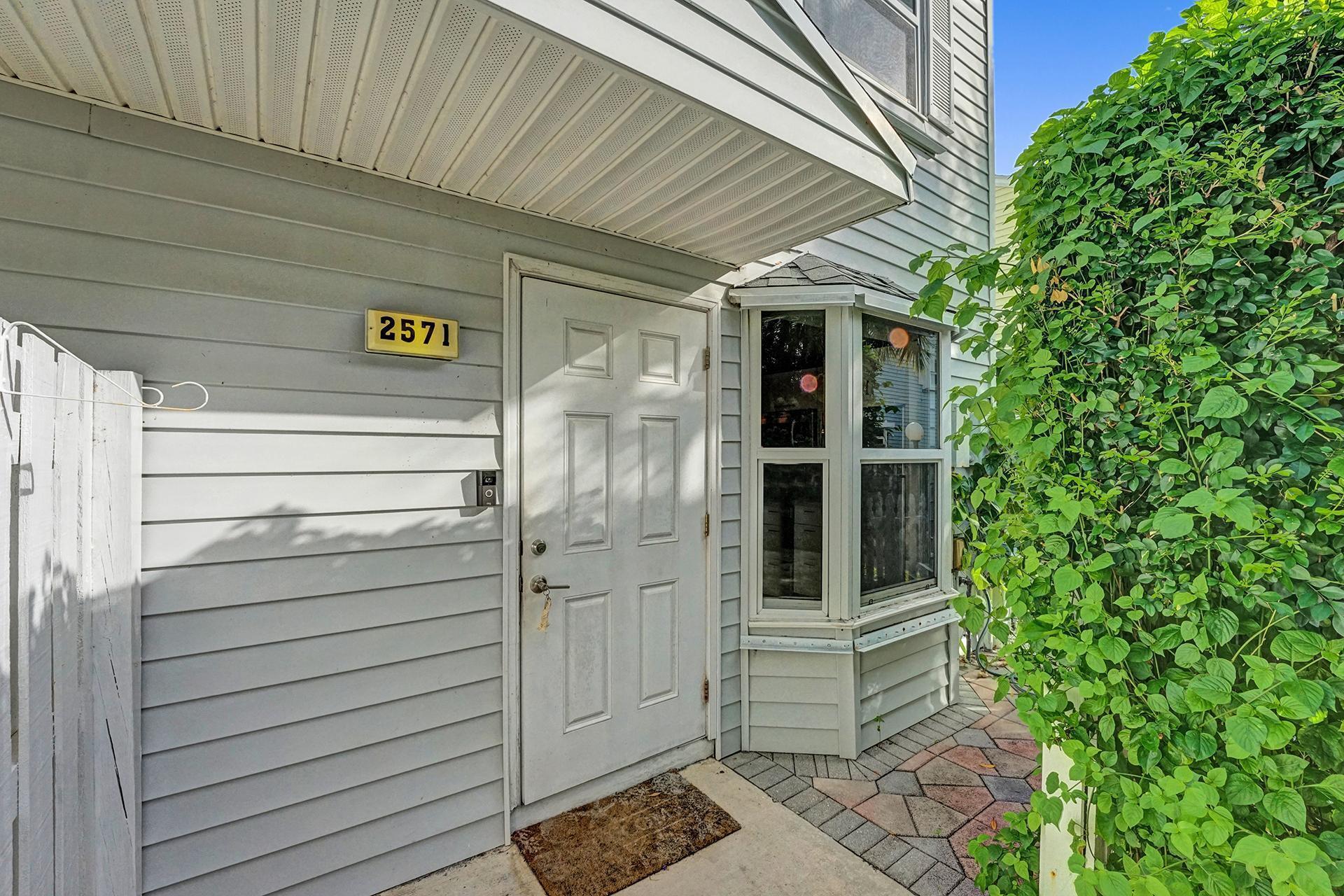 2571 NE 15TH Street, Pompano Beach, FL 33062, Pompano Beach - Photo 2