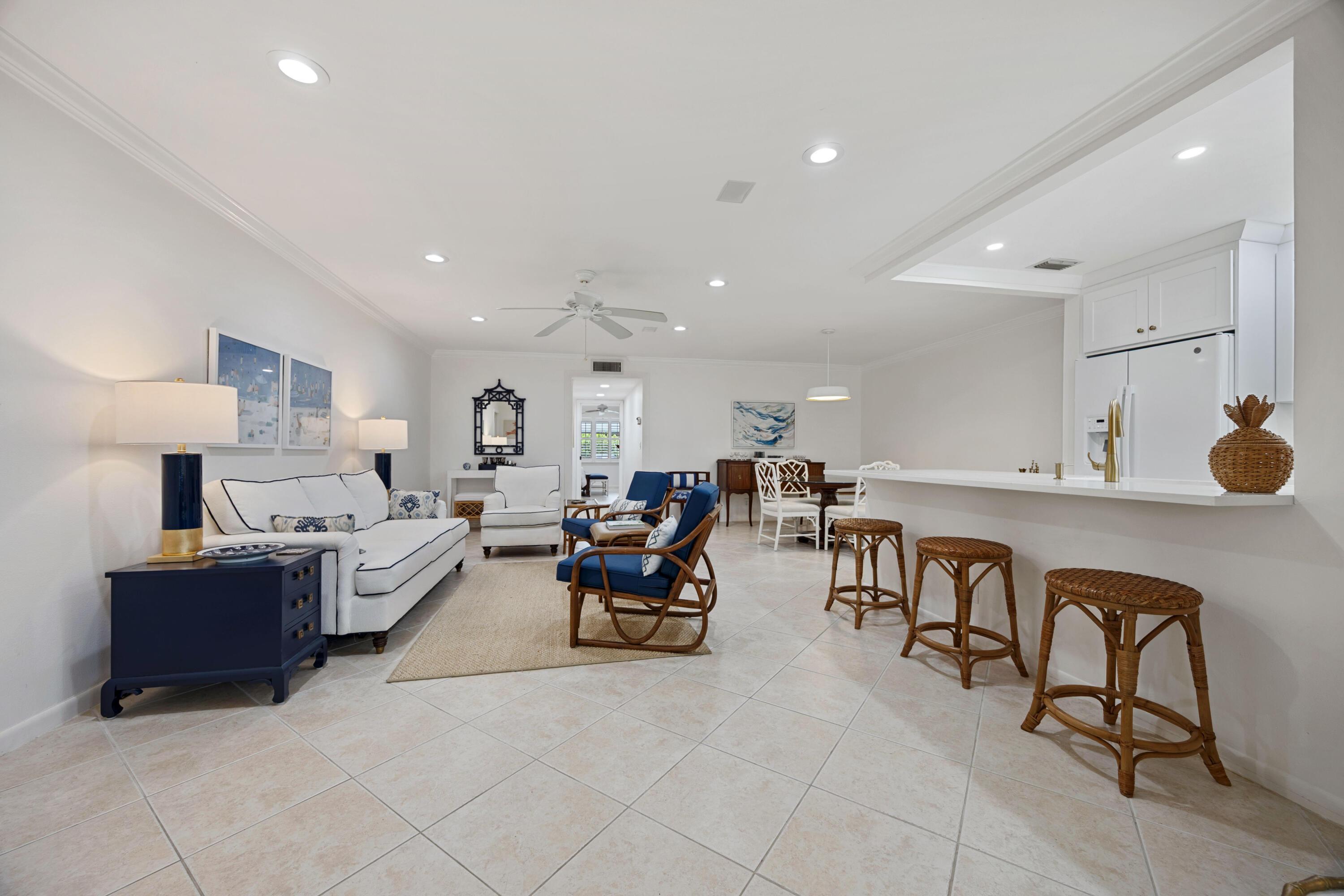 1082 North Drive B, Delray Beach, FL 33445, Delray Beach - Photo 2