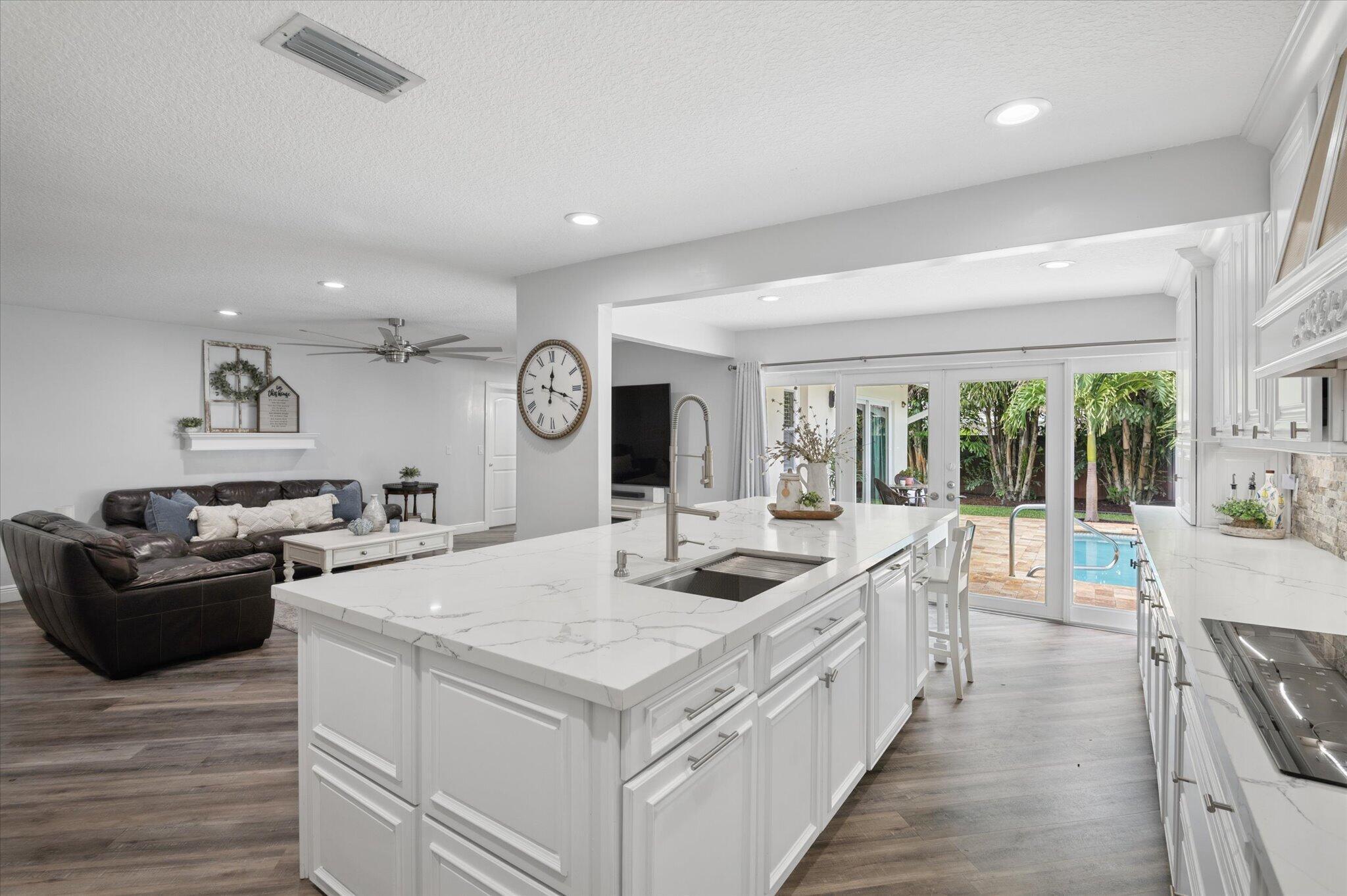 2740 NW 106th Avenue, Coral Springs, FL 33065, Coral Springs - Photo 5