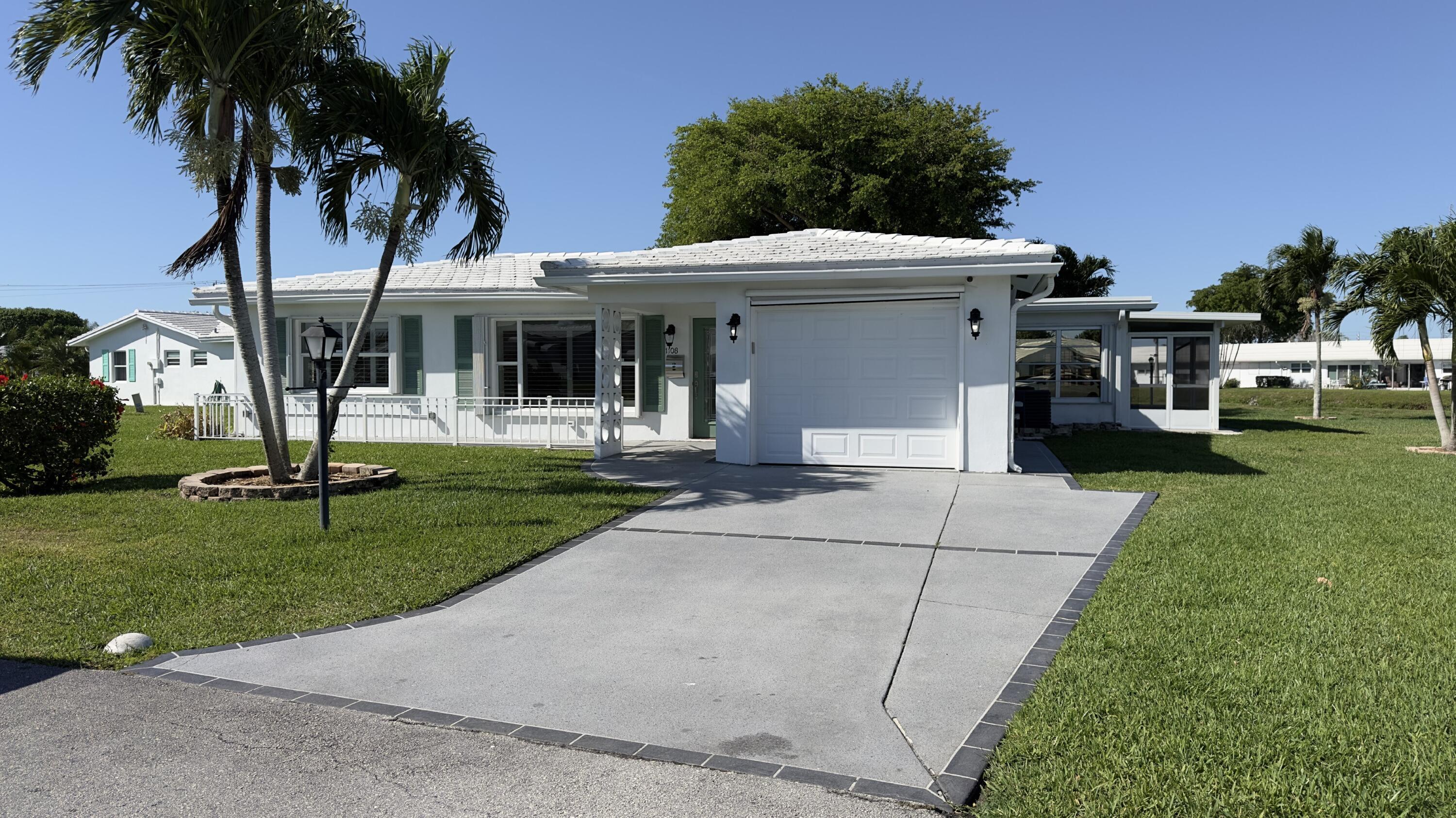 1108 W OCEAN Avenue, Boynton Beach, FL 33426, Boynton Beach - Photo 4