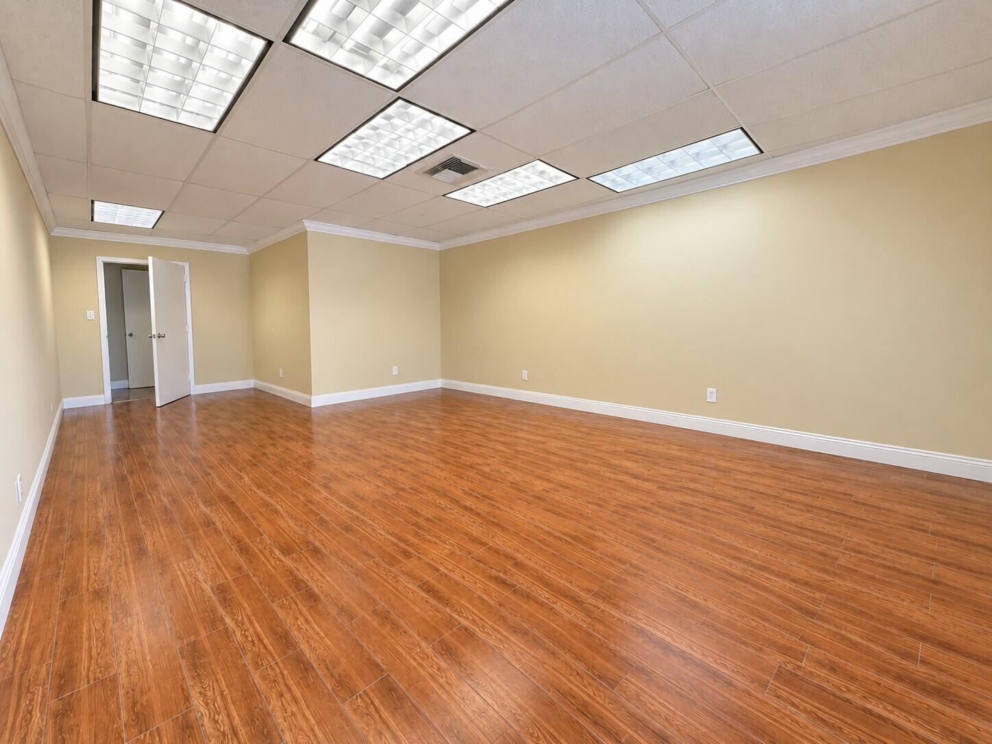 4907 N UNIVERSITY Drive, Lauderhill, FL 33351, Lauderhill - Photo 4