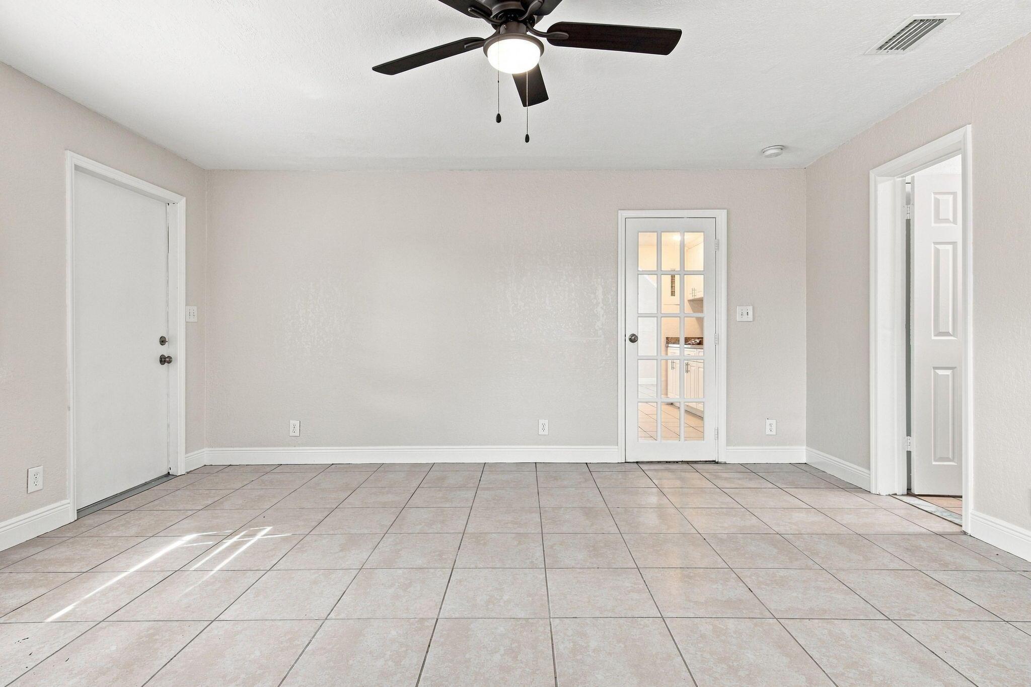 1472 NE 25TH Court, Pompano Beach, FL 33064, Pompano Beach - Photo 4