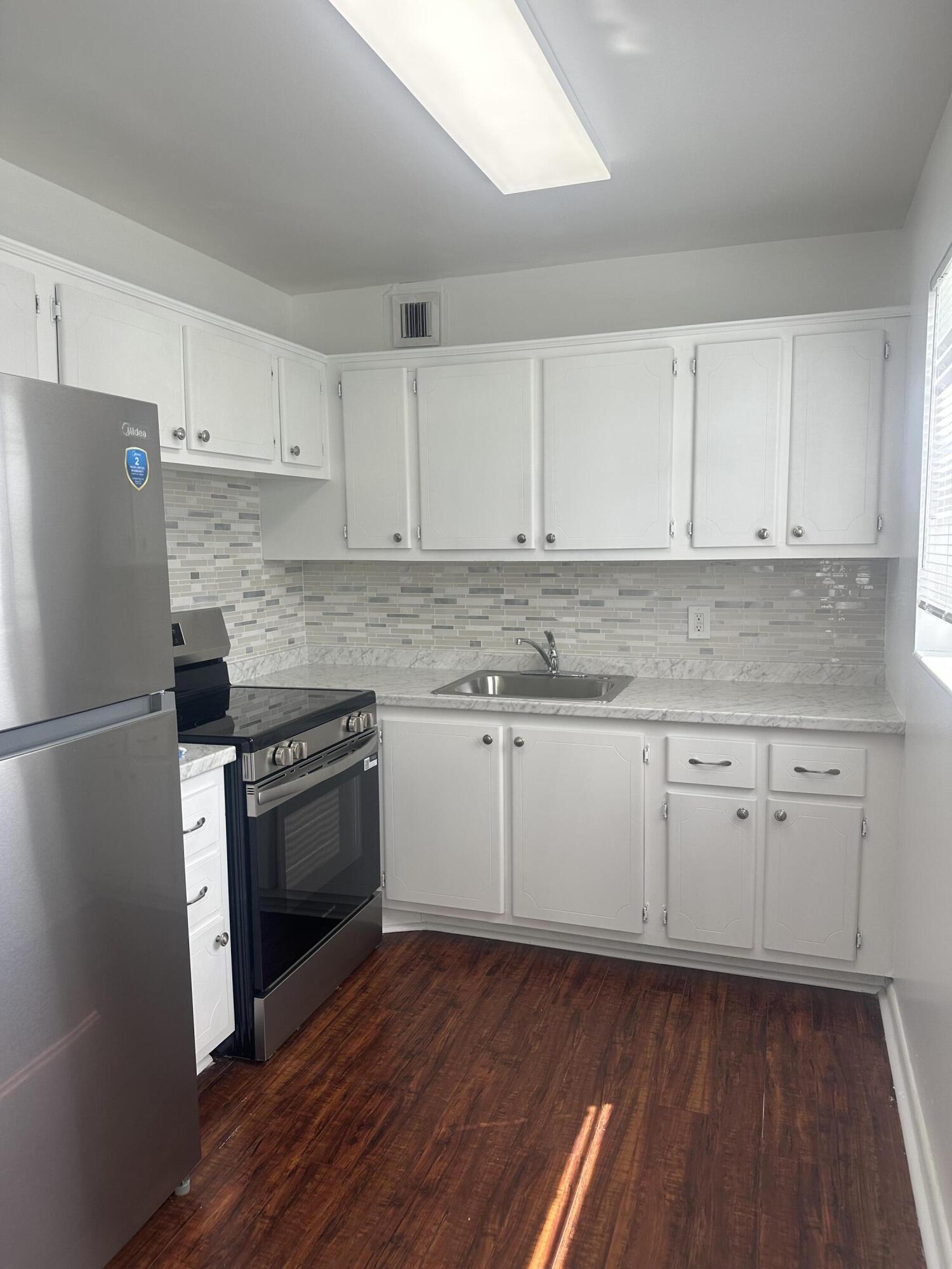 195 WINDSOR I, West Palm Beach, FL 33417, West Palm Beach - Photo 2