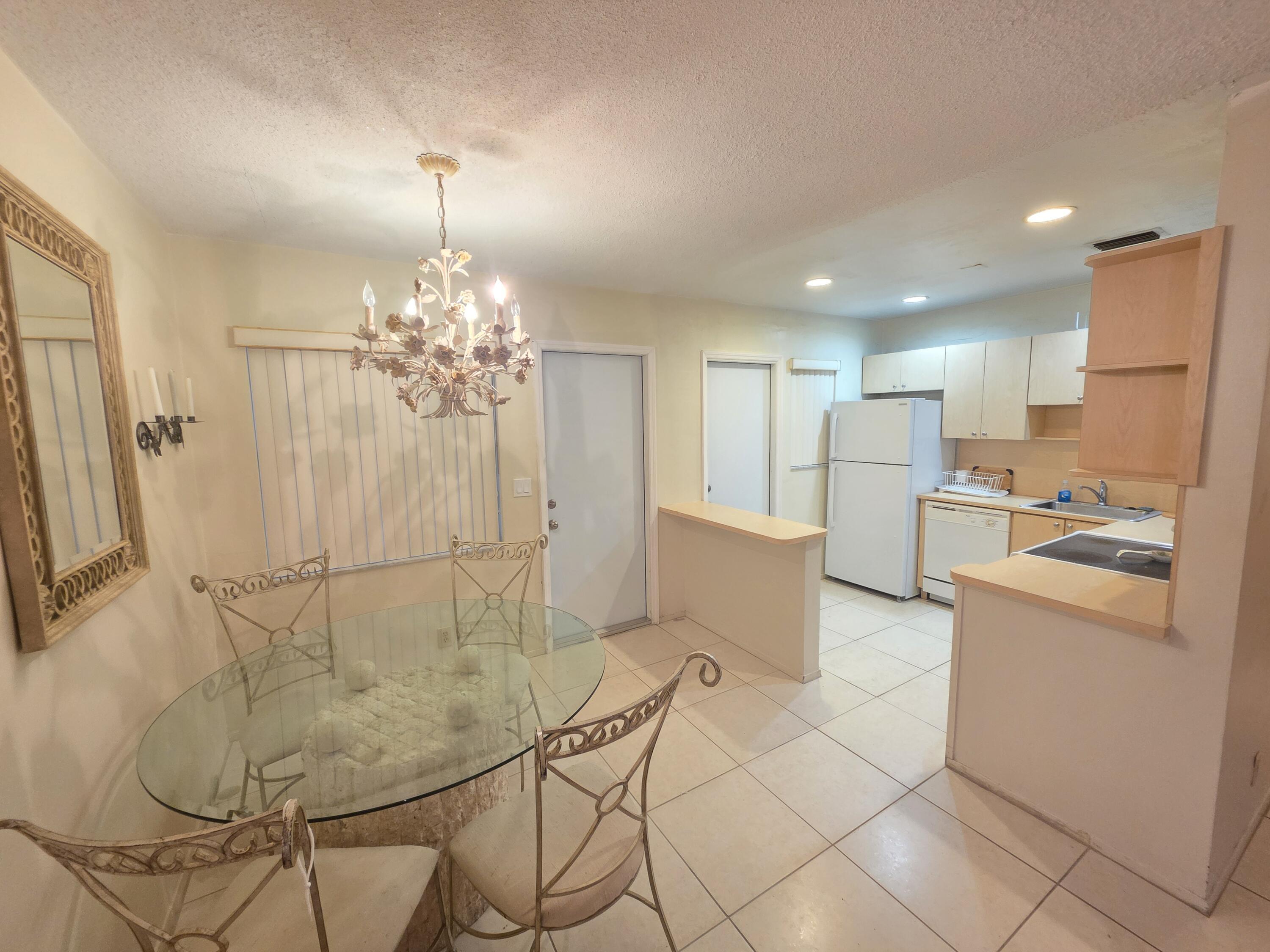 700 LAYNE Boulevard 318B, Hallandale Beach, FL 33009, Hallandale Beach