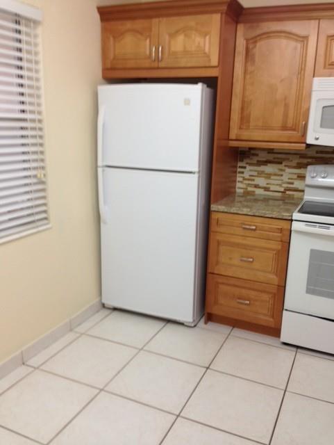 4100 N 58TH Avenue 303, Hollywood, FL 33021, Hollywood - Photo 3