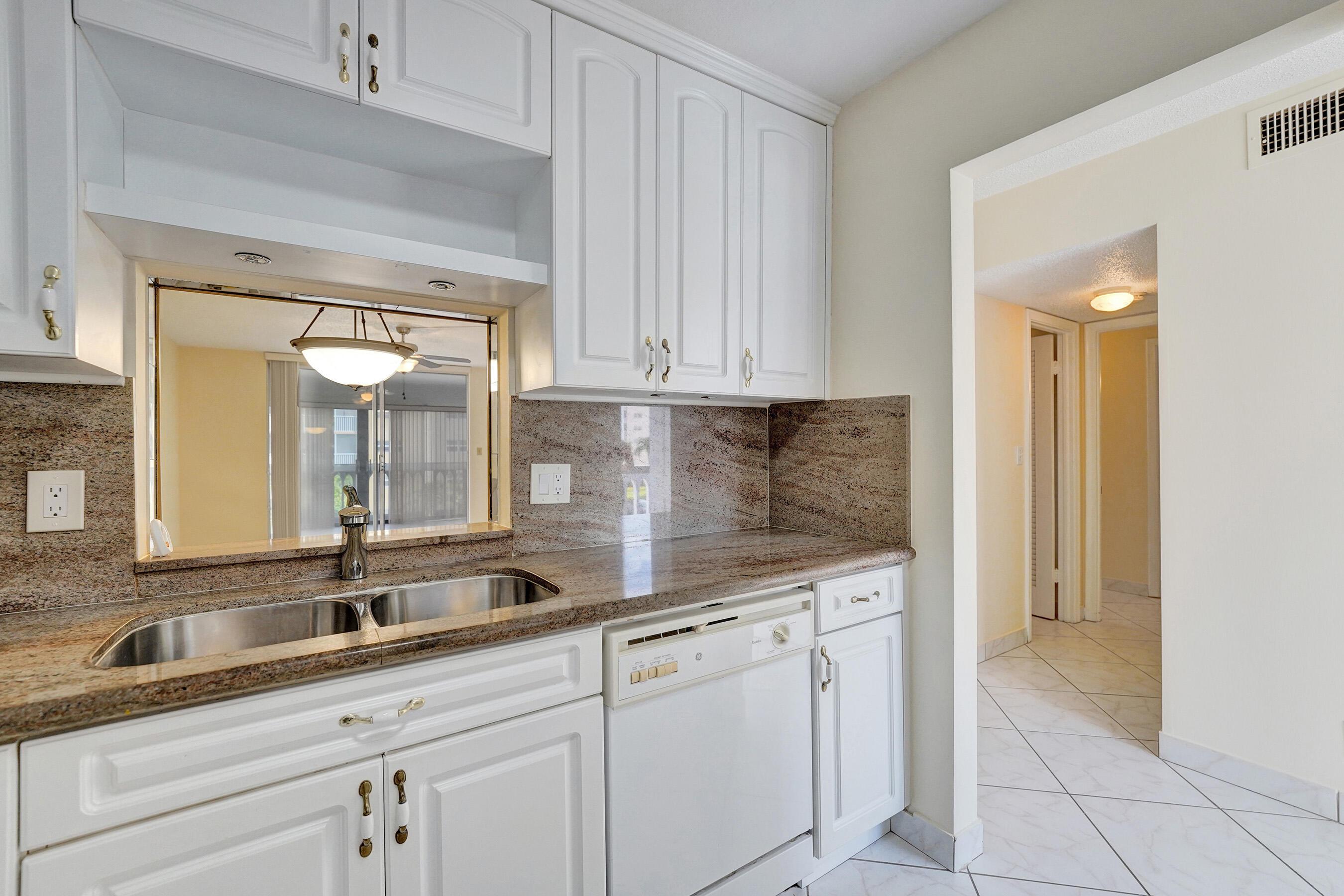 610 NE 12TH Avenue 306, Hallandale Beach, FL 33009, Hallandale Beach