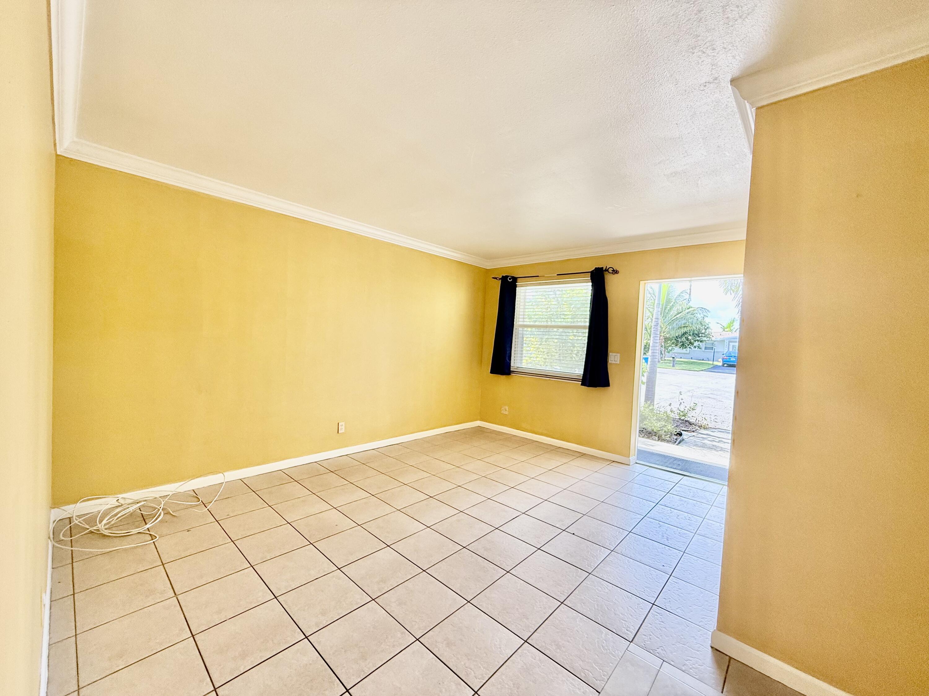 1607 HOLLY Street 6, Lantana, FL 33462, Lantana - Photo 3