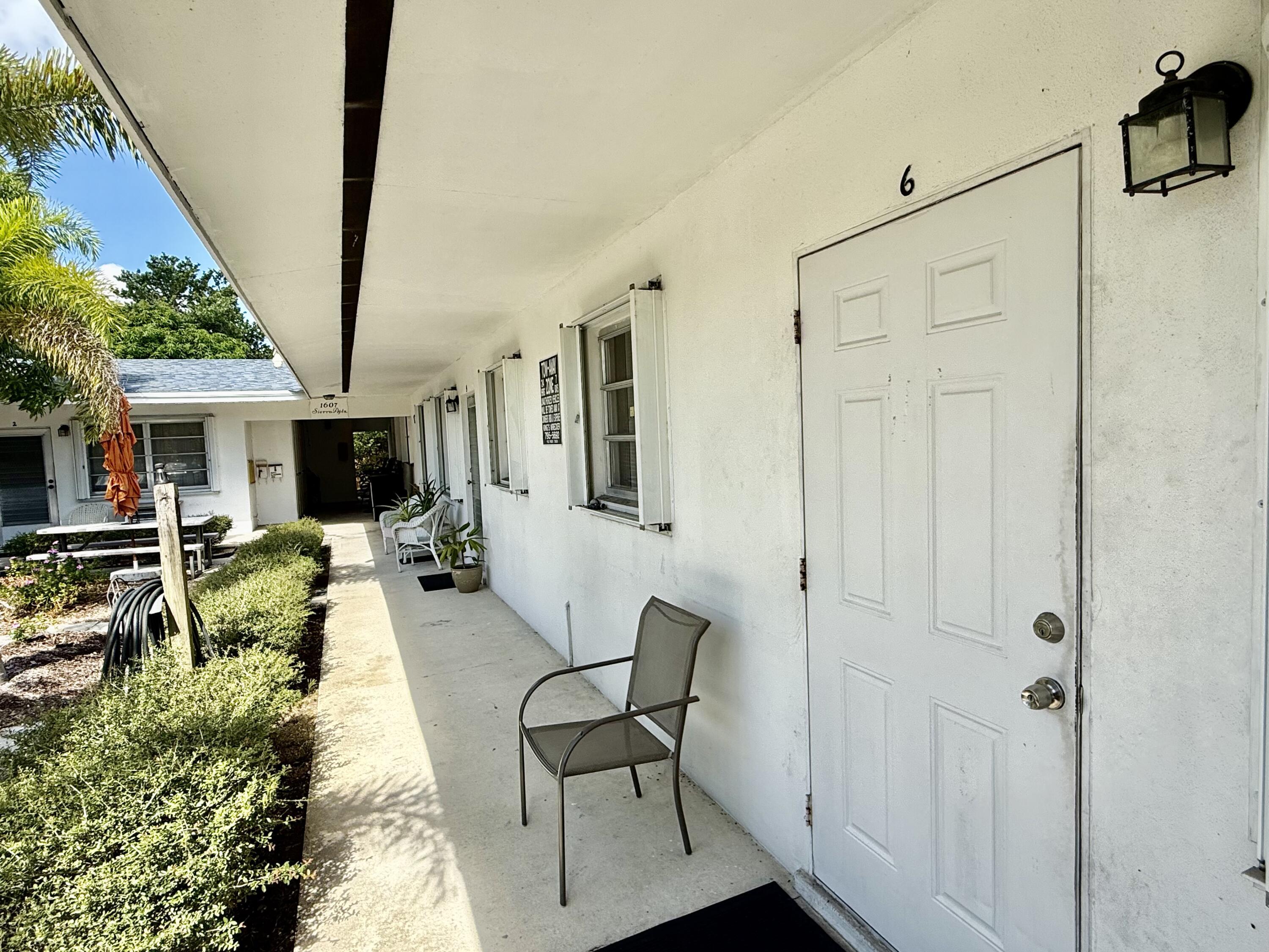 1607 HOLLY Street 6, Lantana, FL 33462, Lantana