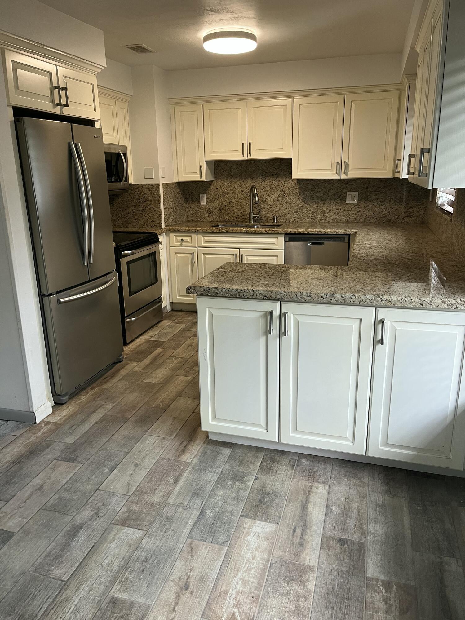 333 NW 26TH Court, Wilton Manors, FL 33311, Wilton Manors - Photo 3
