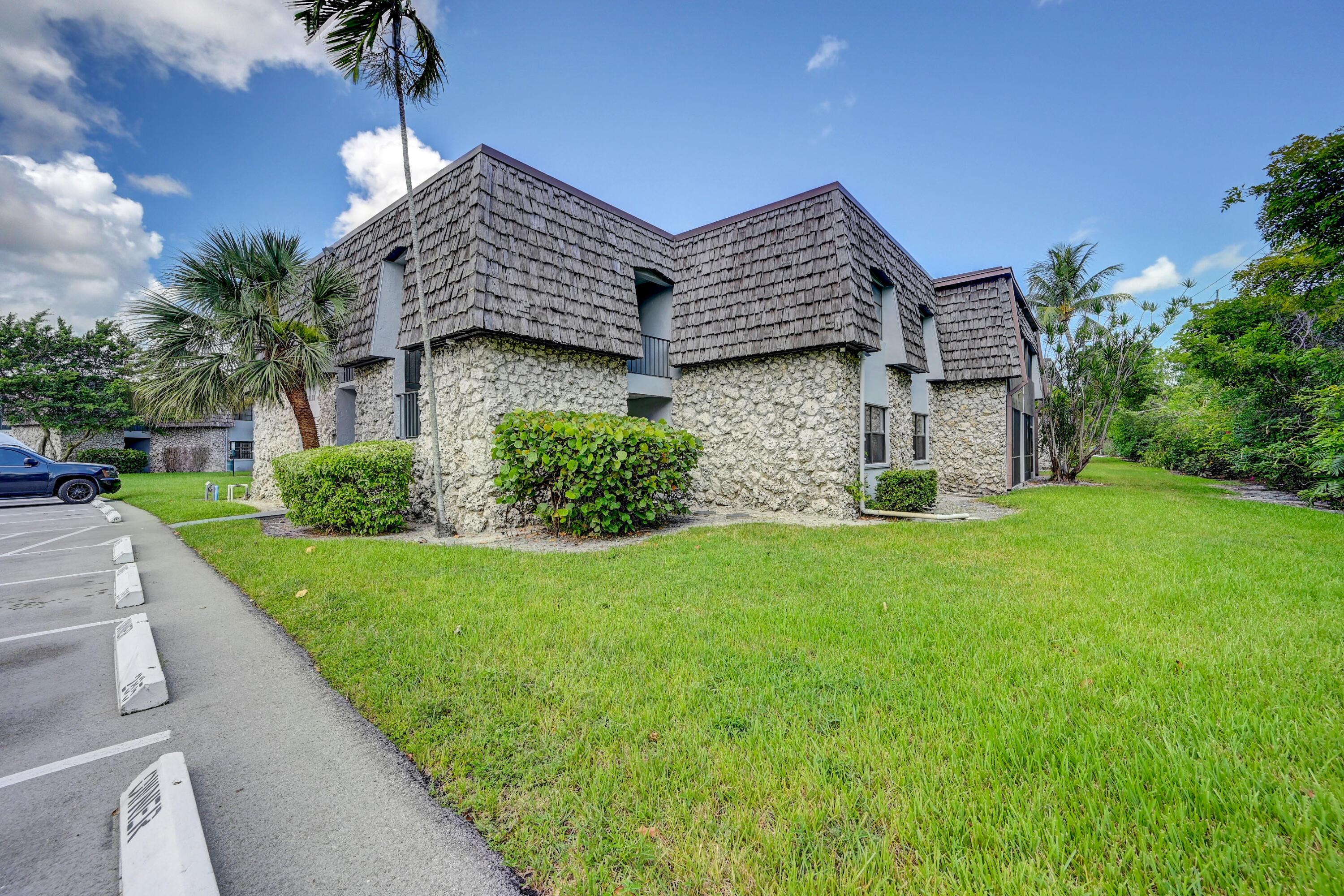 3101 Oakland Shores Drive H210, Oakland Park, FL 33309, Oakland Park - Photo 3
