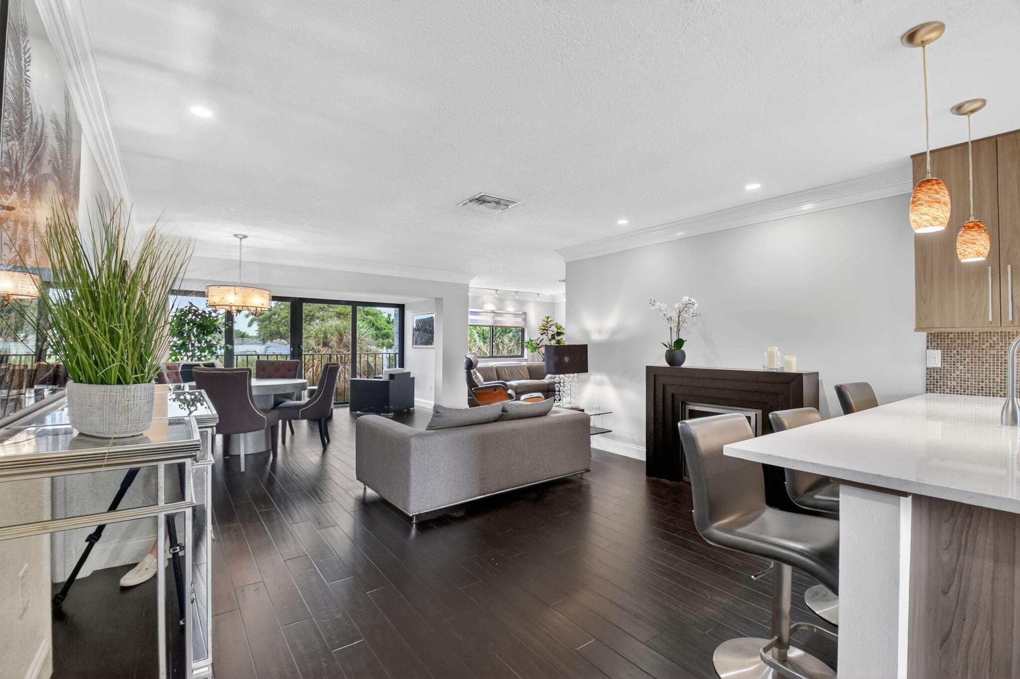 4290 DESTE Court 303, Lake Worth, FL 33467, Lake Worth - Photo 5