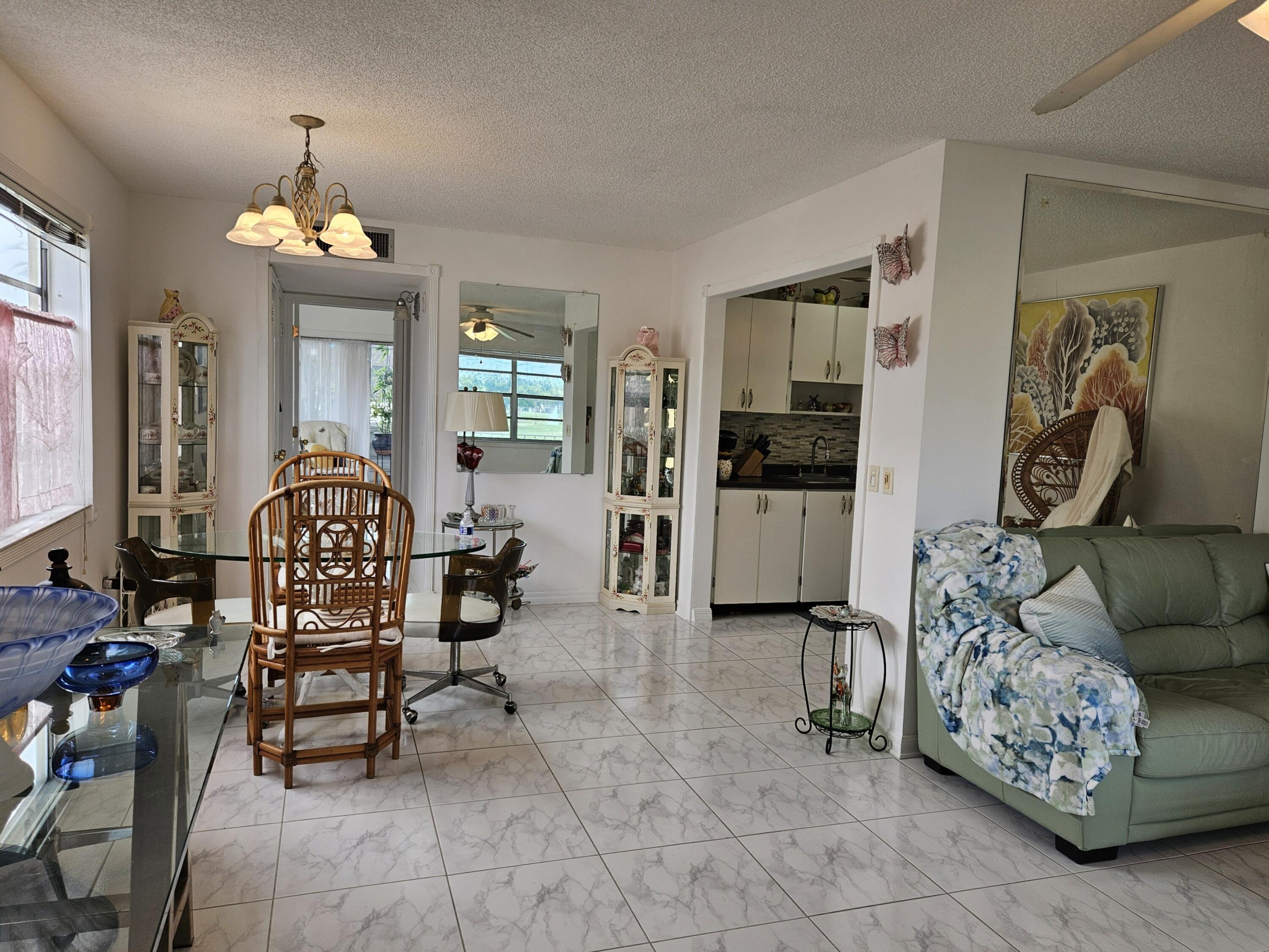 224 Burgundy E, Delray Beach, FL 33484, Delray Beach - Photo 3
