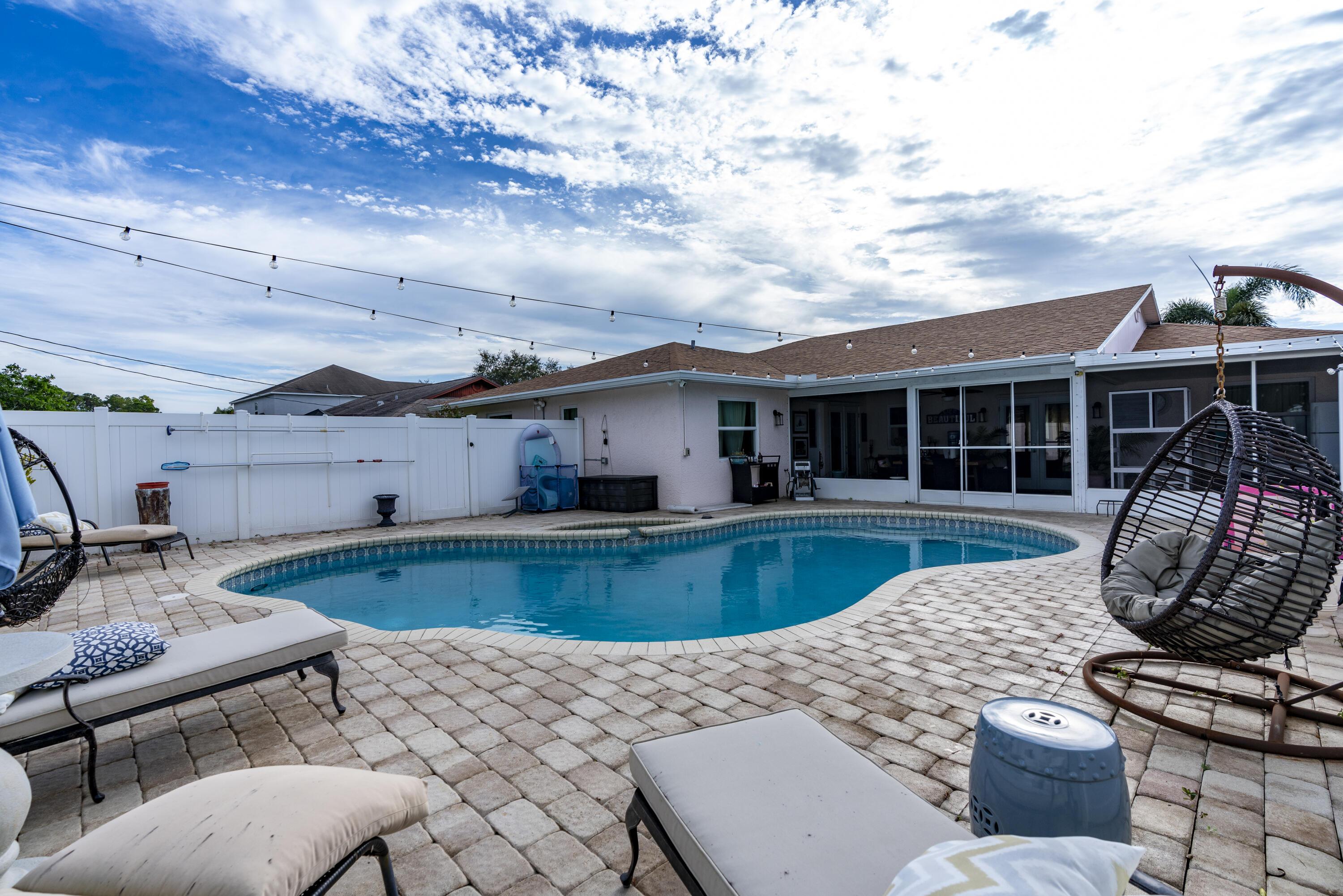 601 SE KARRIGAN Terrace, Port St. Lucie, FL 34983, Port St. Lucie - Photo 2