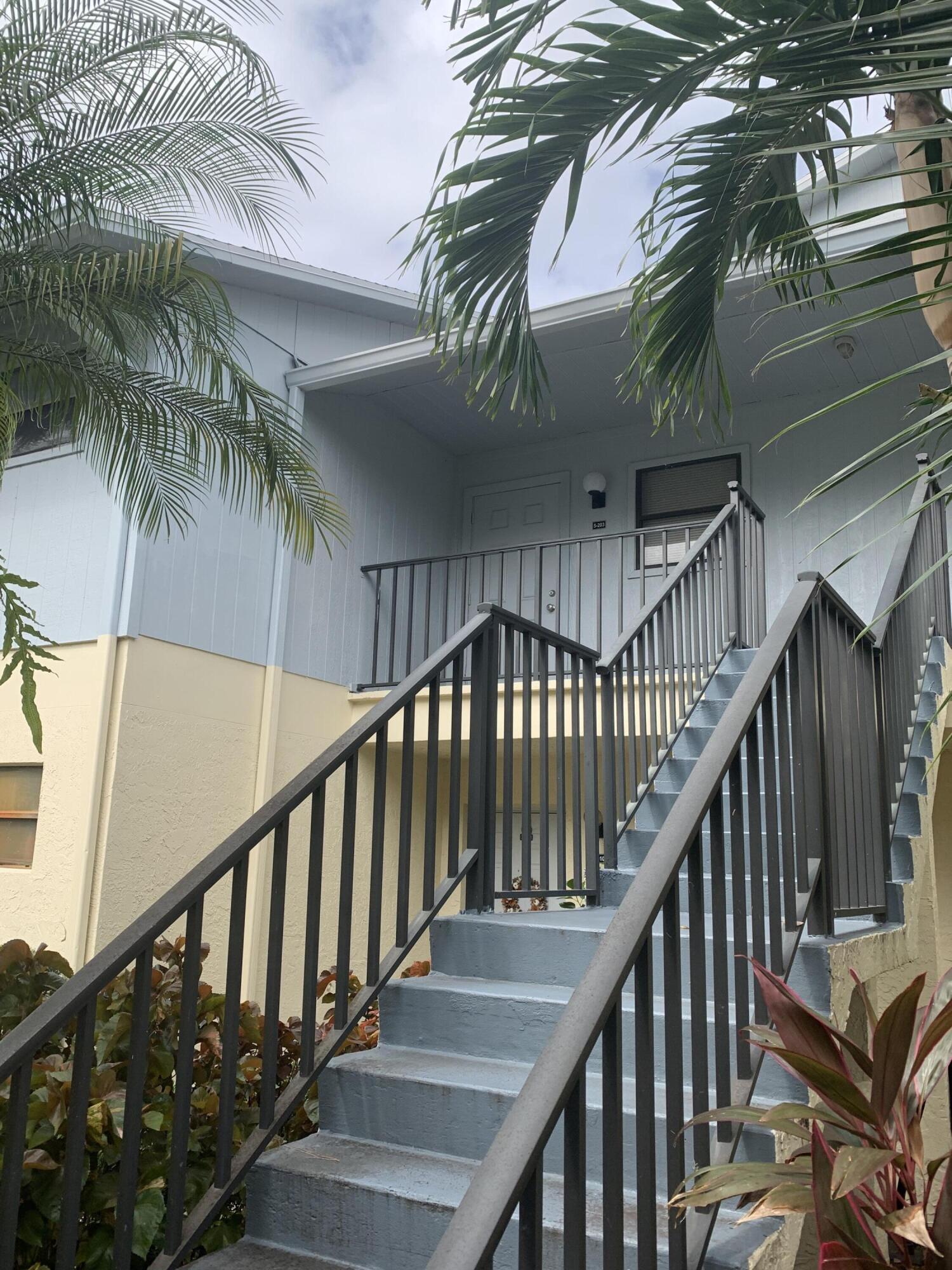 6543 SE FEDERAL HWY 203 Highway, Stuart, FL 34994, Stuart