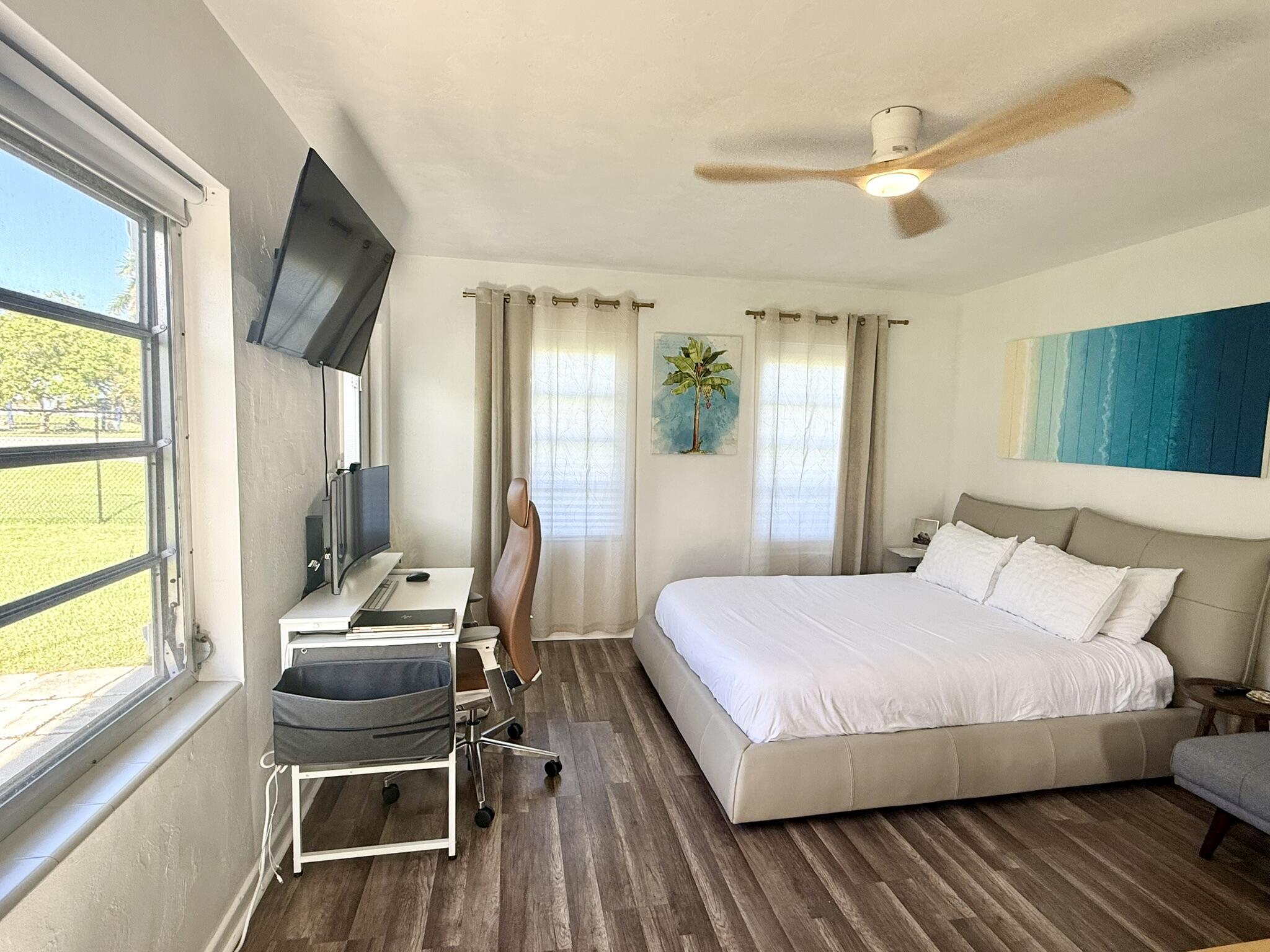 651 Oak Street, Boynton Beach, FL 33435, Boynton Beach - Photo 4